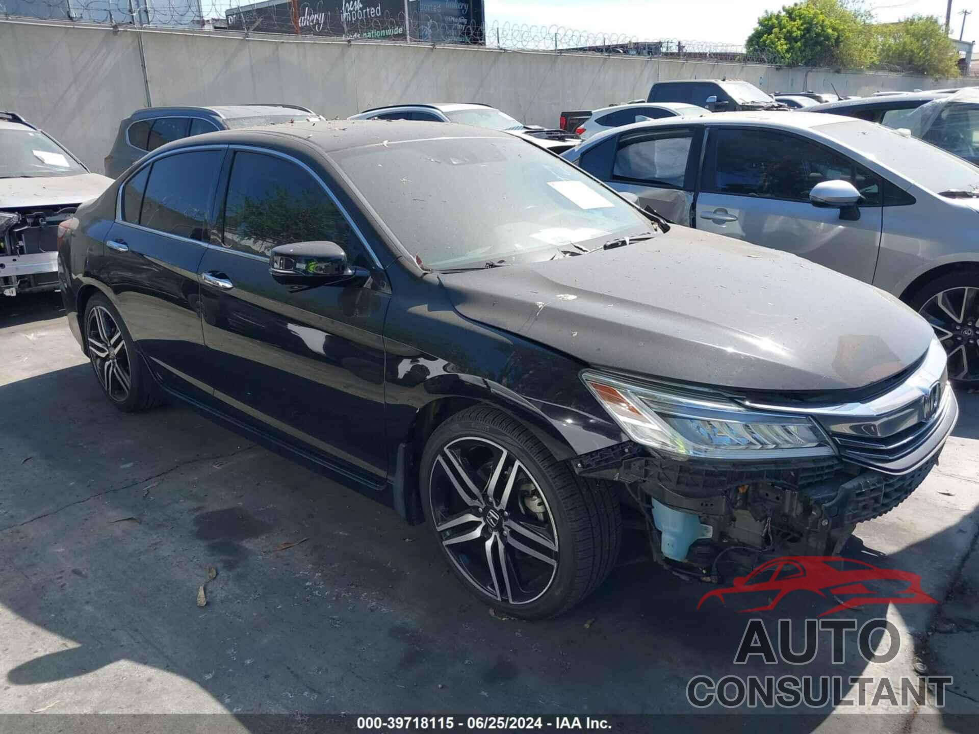 HONDA ACCORD 2017 - 1HGCR3F92HA009543