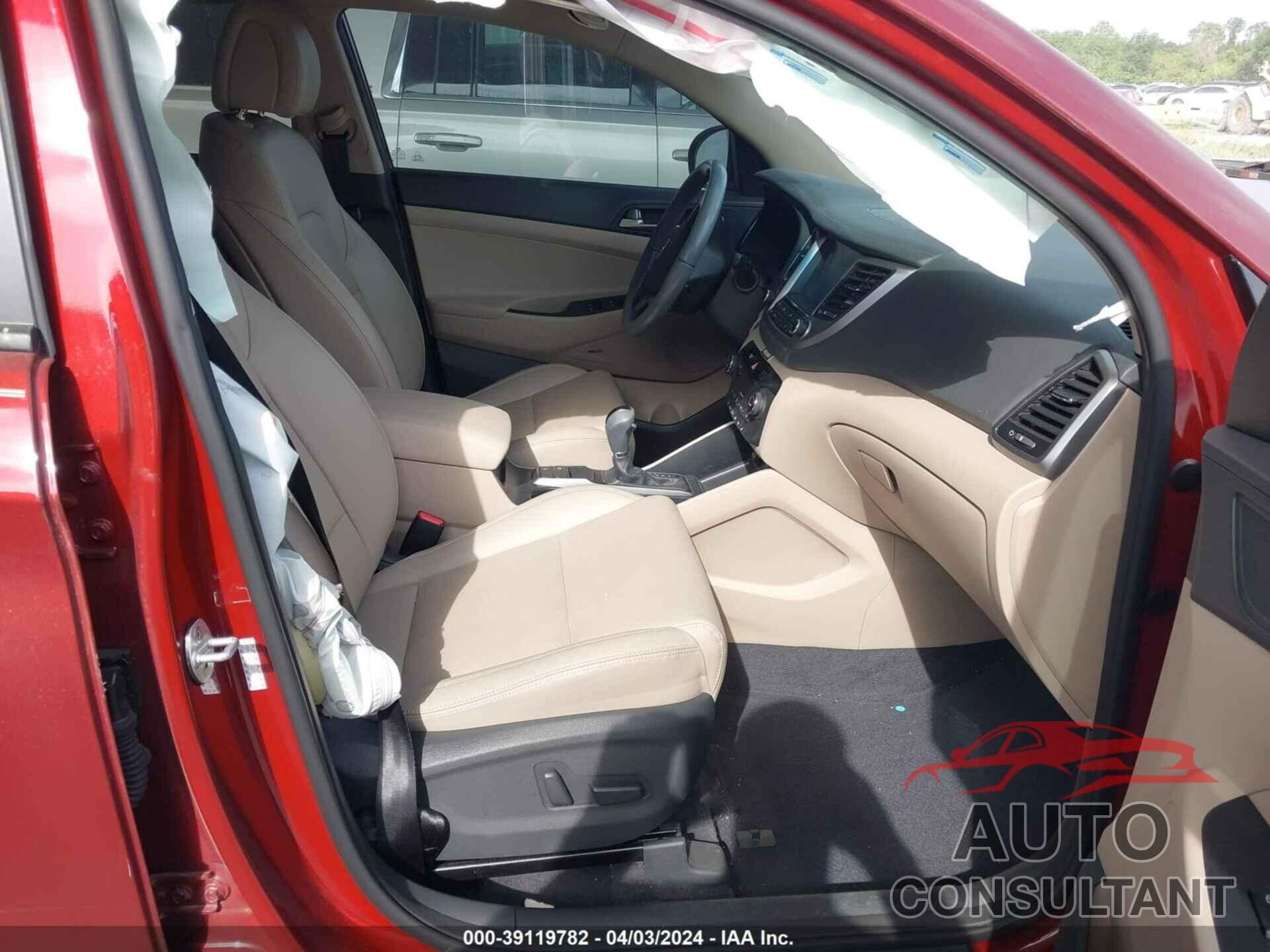 HYUNDAI TUCSON 2018 - KM8J33A42JU770219