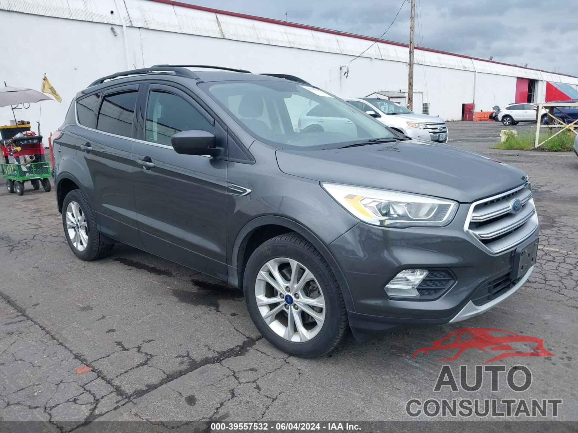 FORD ESCAPE 2017 - 1FMCU9GD6HUA95176