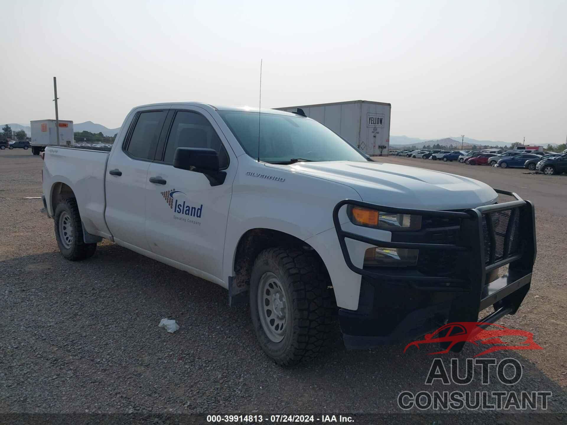CHEVROLET SILVERADO 1500 2021 - 1GCRYAEF1MZ323560