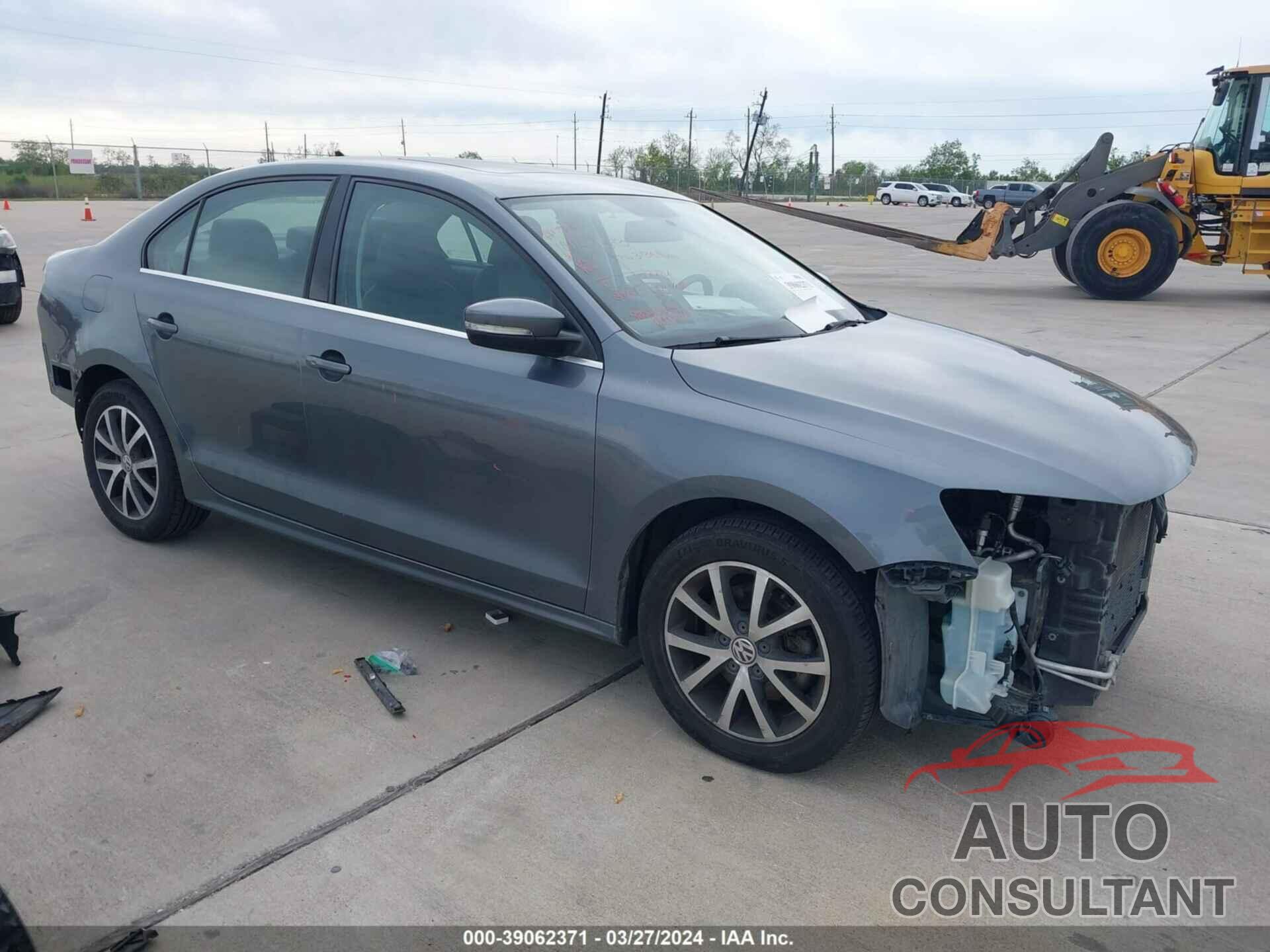 VOLKSWAGEN JETTA 2017 - 3VWDB7AJXHM392180