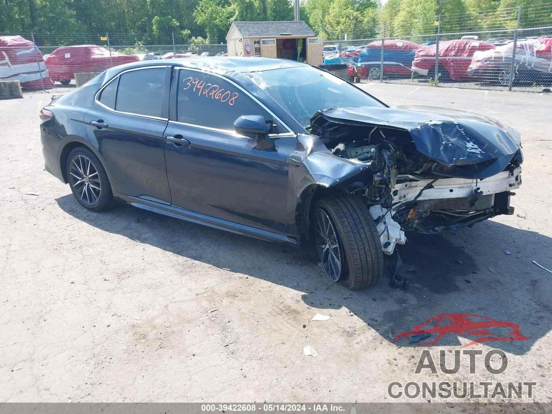 TOYOTA CAMRY 2021 - 4T1G11AK4MU541371