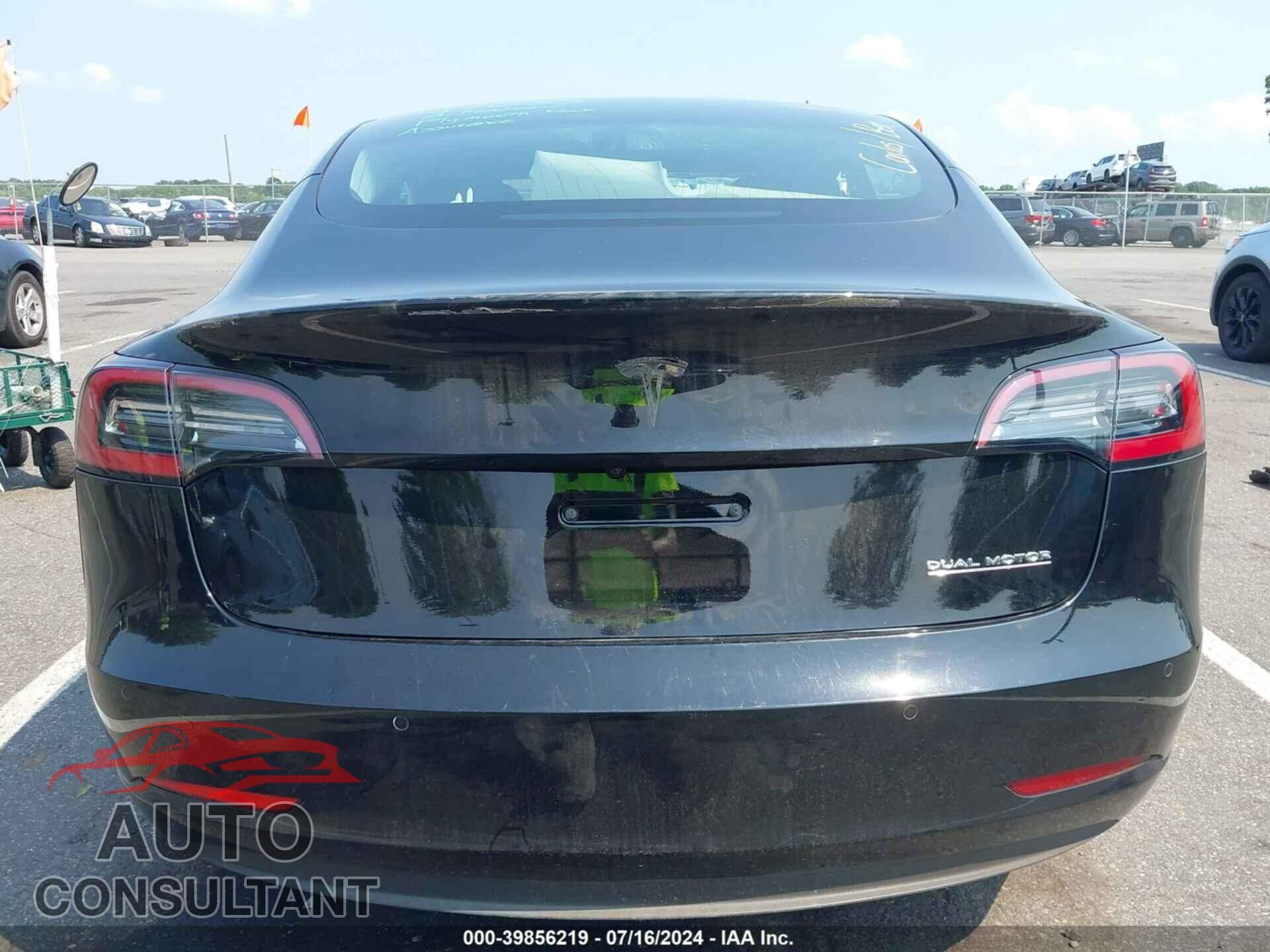 TESLA MODEL 3 2019 - 5YJ3E1EB9KF213967