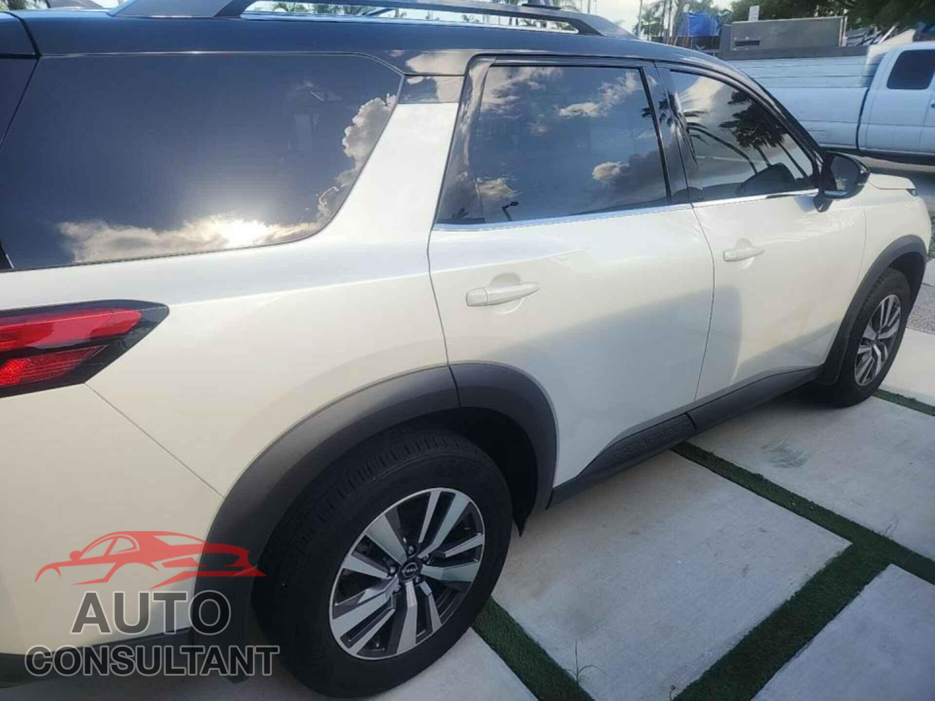 NISSAN PATHFINDER 2023 - 5N1DR3CA2PC230950