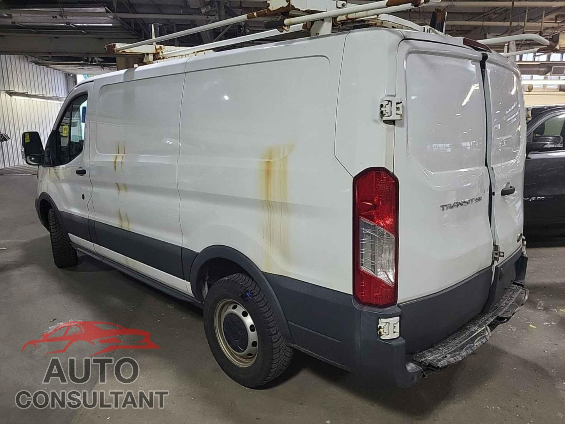FORD TRANSIT 2017 - 1FTYR1YM6HKA32005