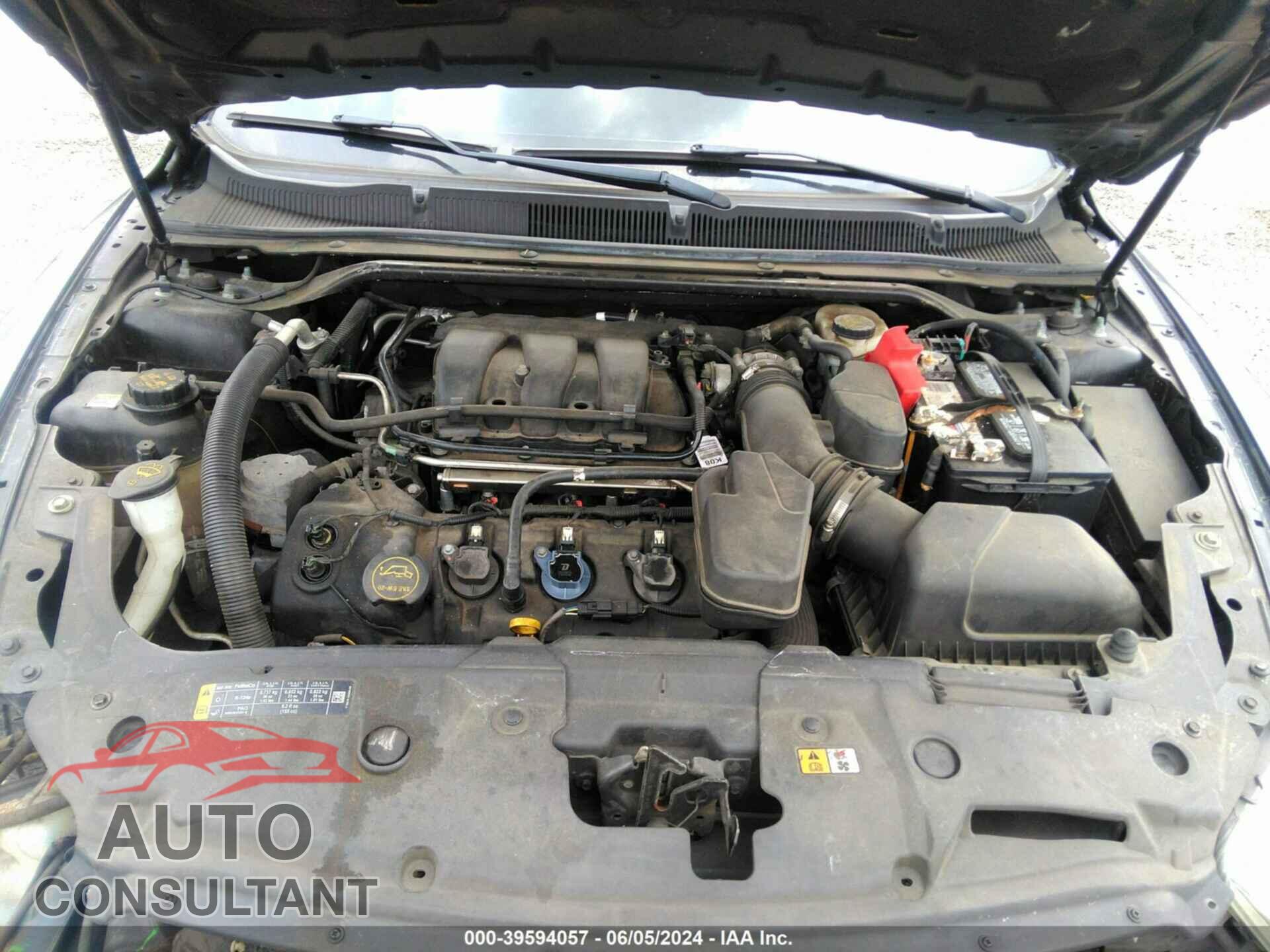 FORD TAURUS 2017 - 1FAHP2H80HG107126