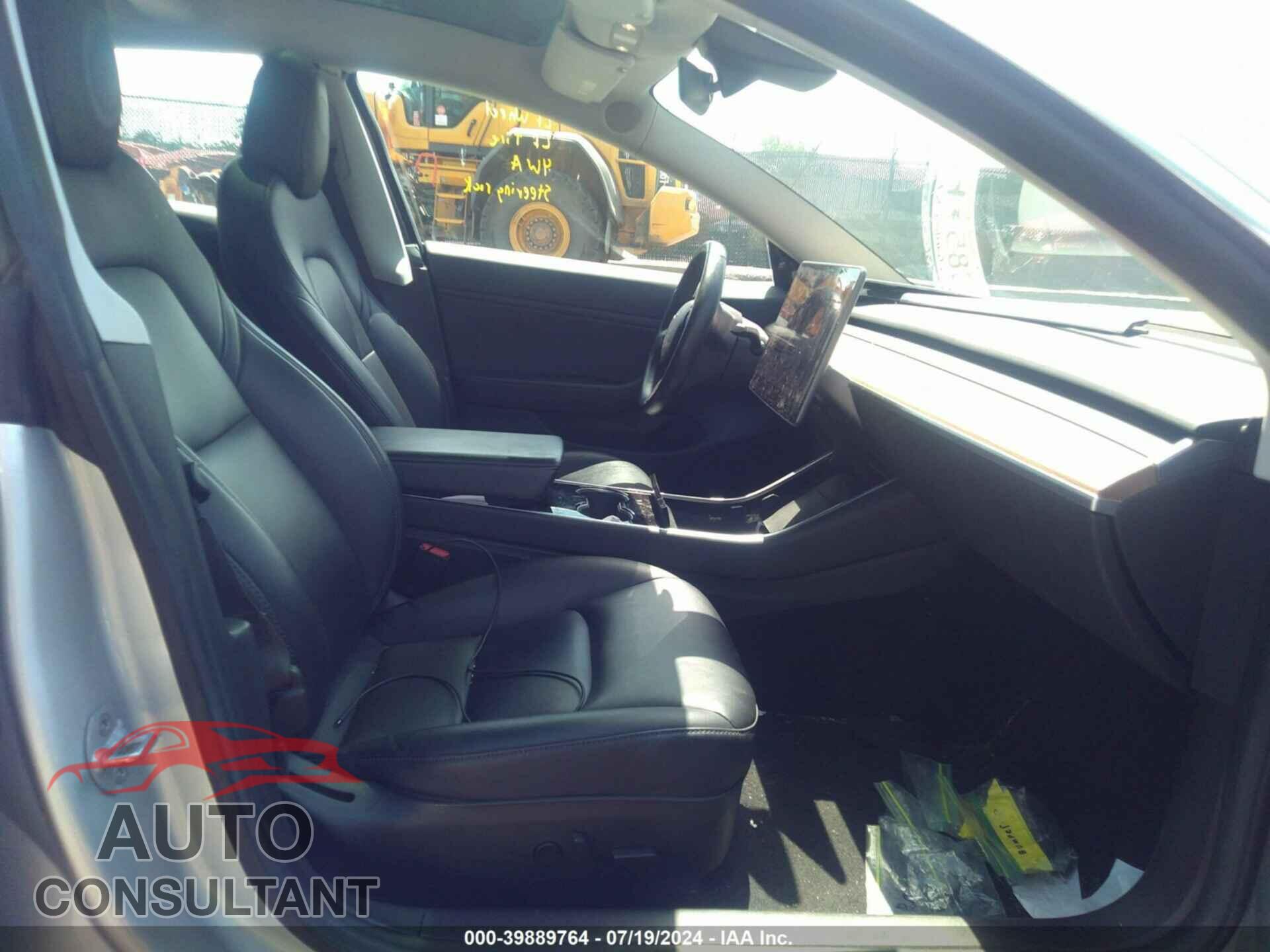 TESLA MODEL 3 2018 - 5YJ3E1EA2JF089398