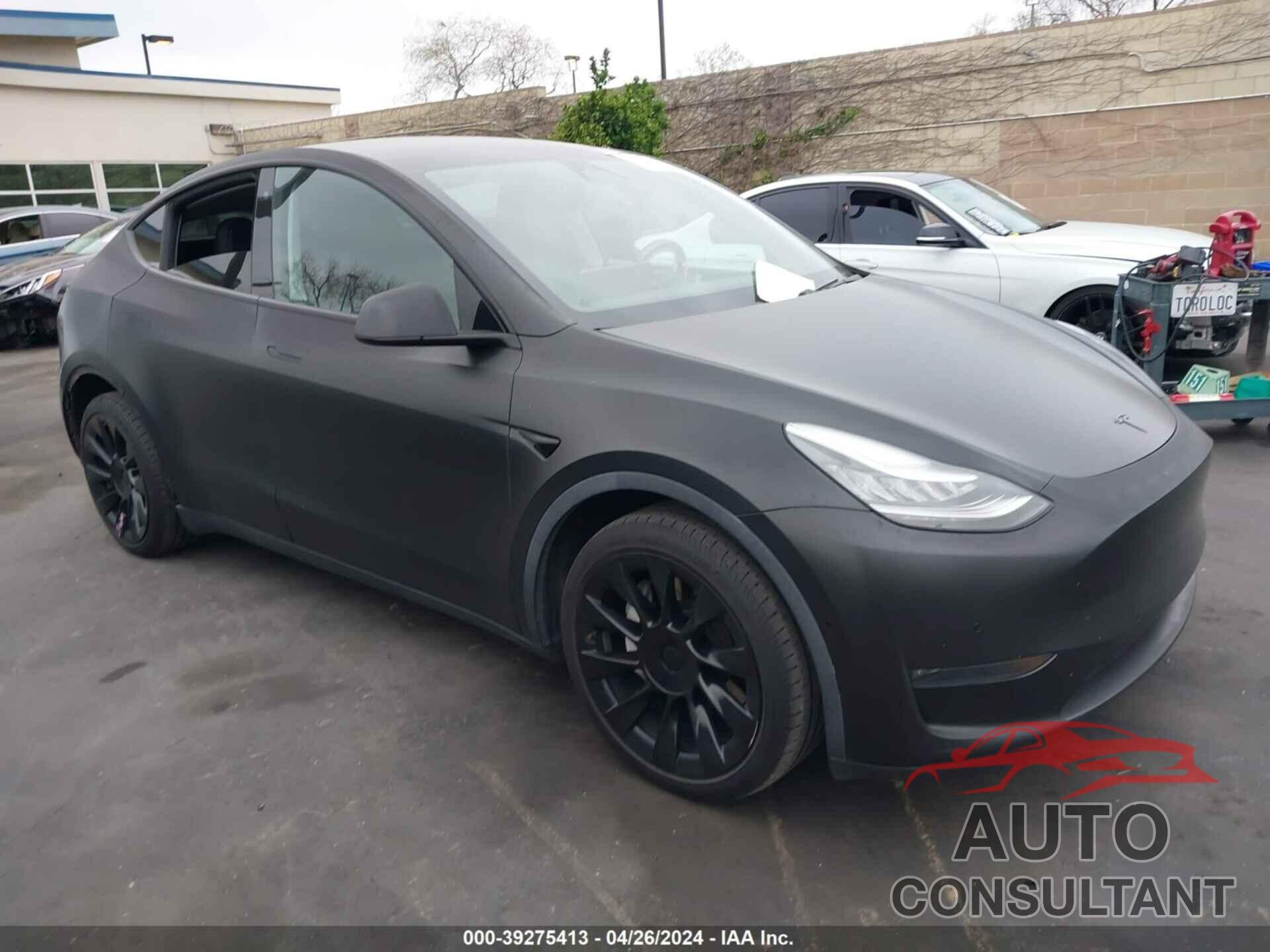 TESLA MODEL Y 2021 - 5YJYGDEE1MF060600