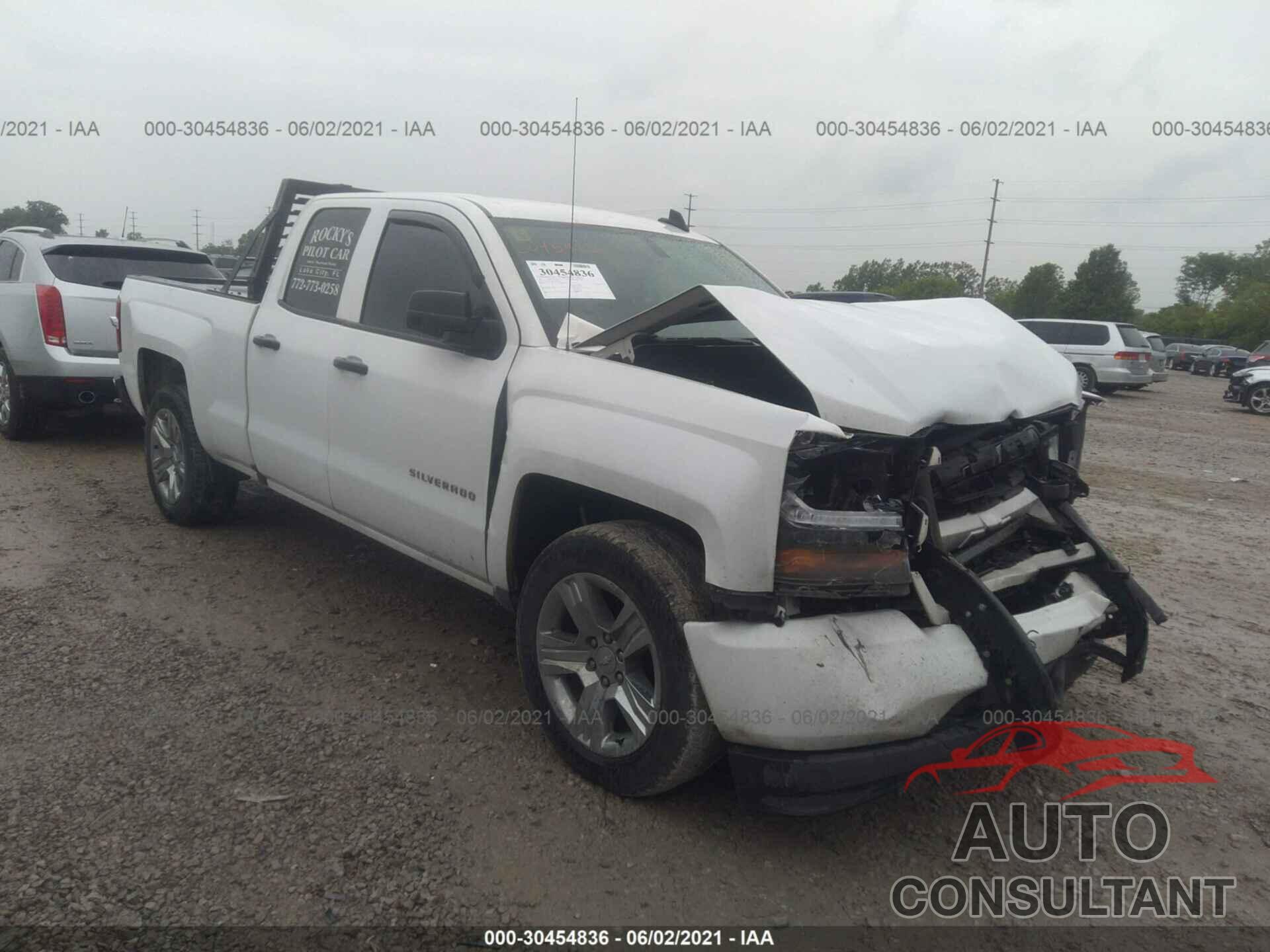 CHEVROLET SILVERADO 1500 2017 - 1GCRCPEH6HZ323725