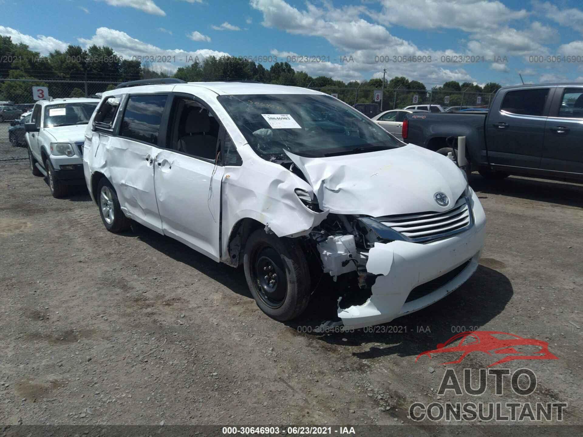 TOYOTA SIENNA 2017 - 5TDKZ3DC9HS870276