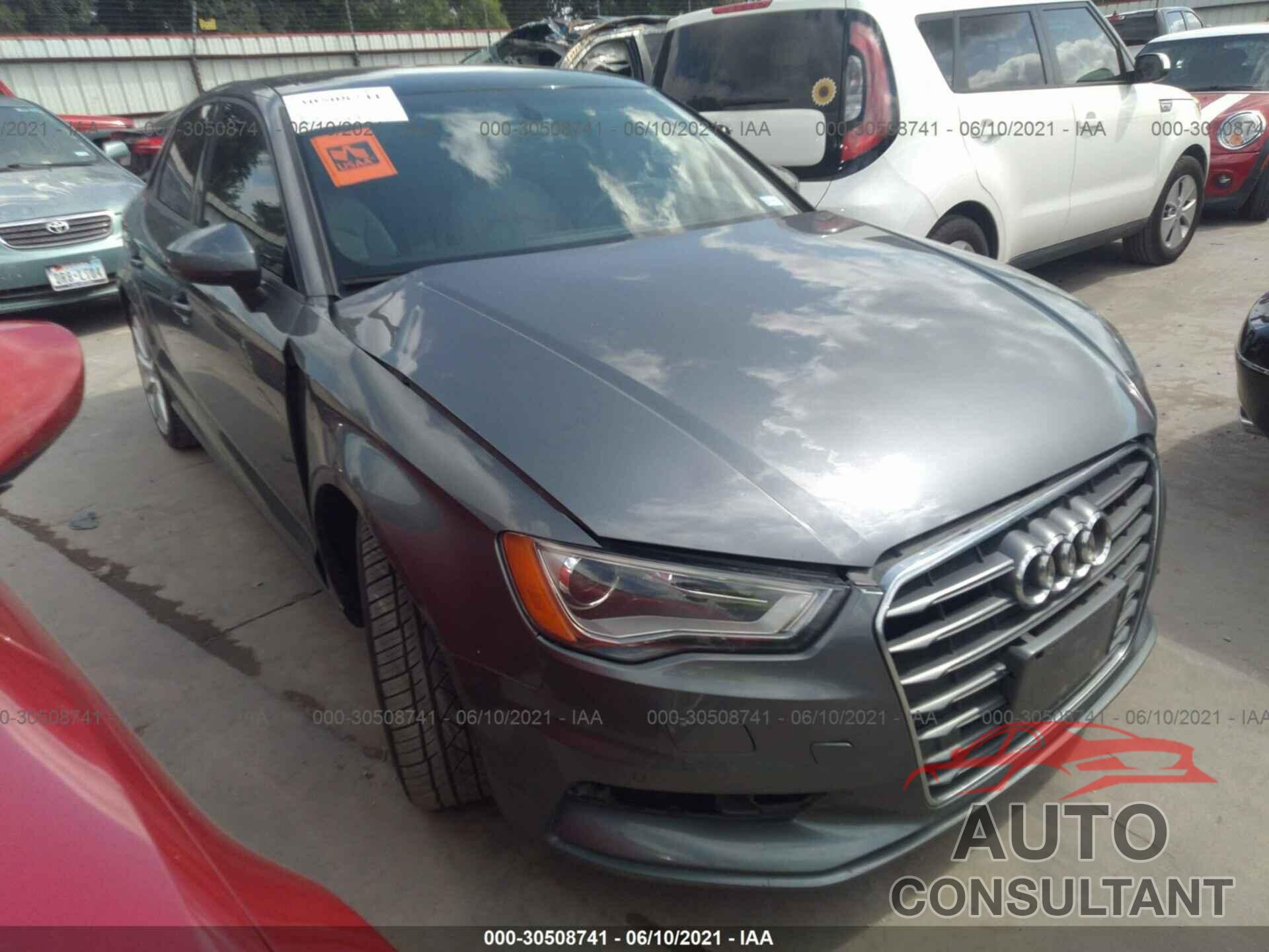 AUDI A3 2016 - WAUA7GFF1G1071987