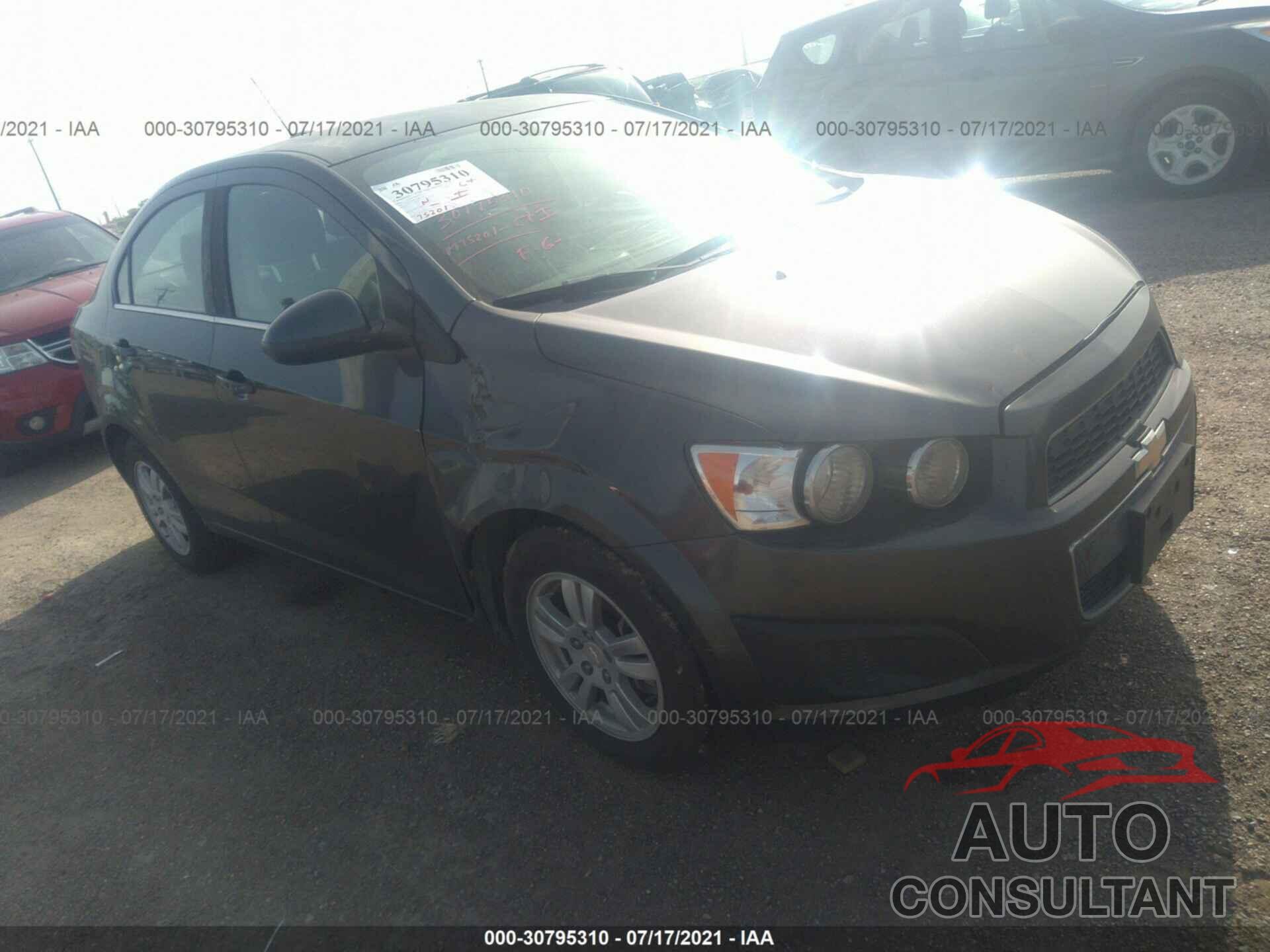 CHEVROLET SONIC 2016 - 1G1JC5SH4G4181210