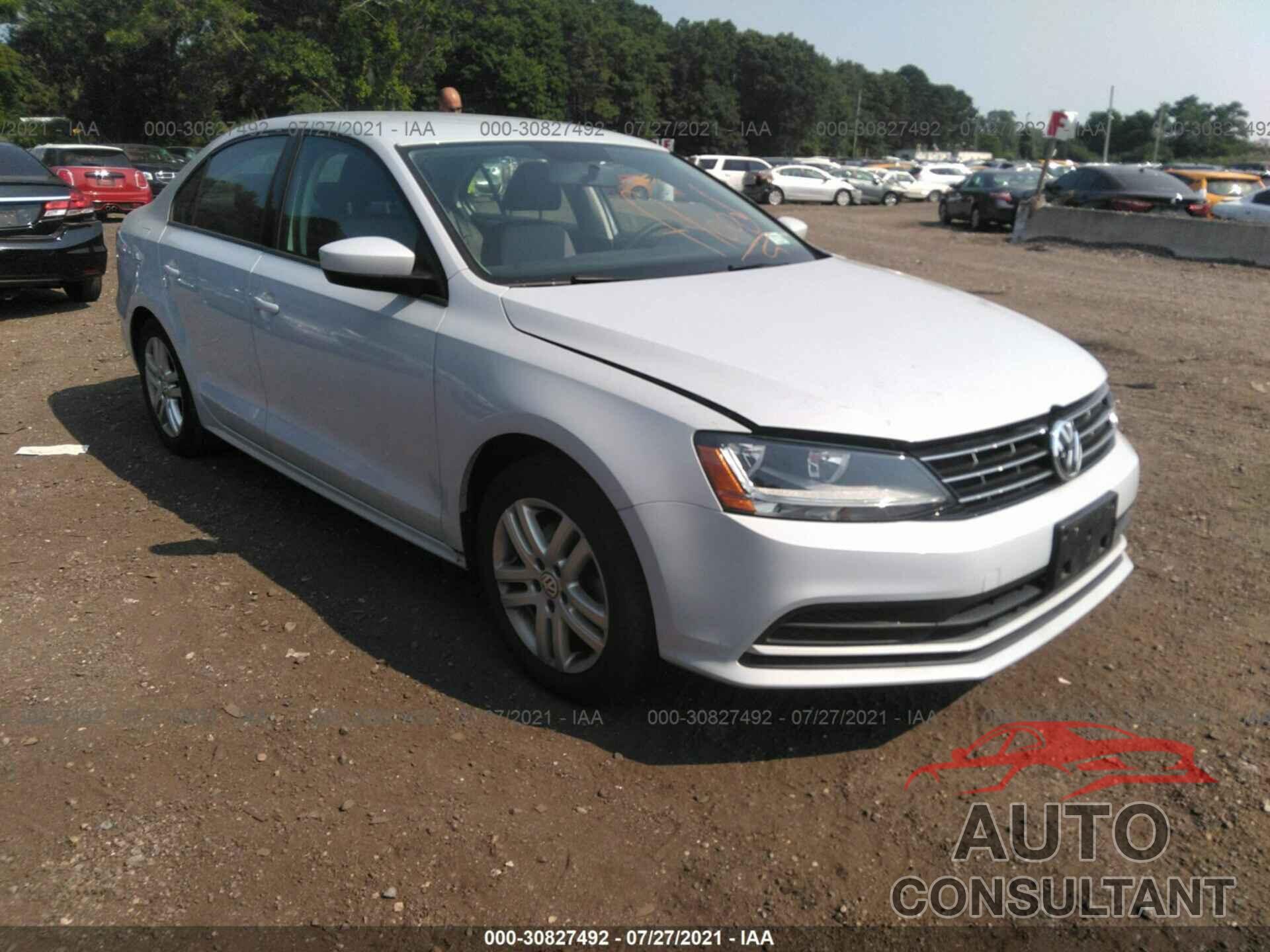 VOLKSWAGEN JETTA 2018 - 3VW2B7AJ3JM256986