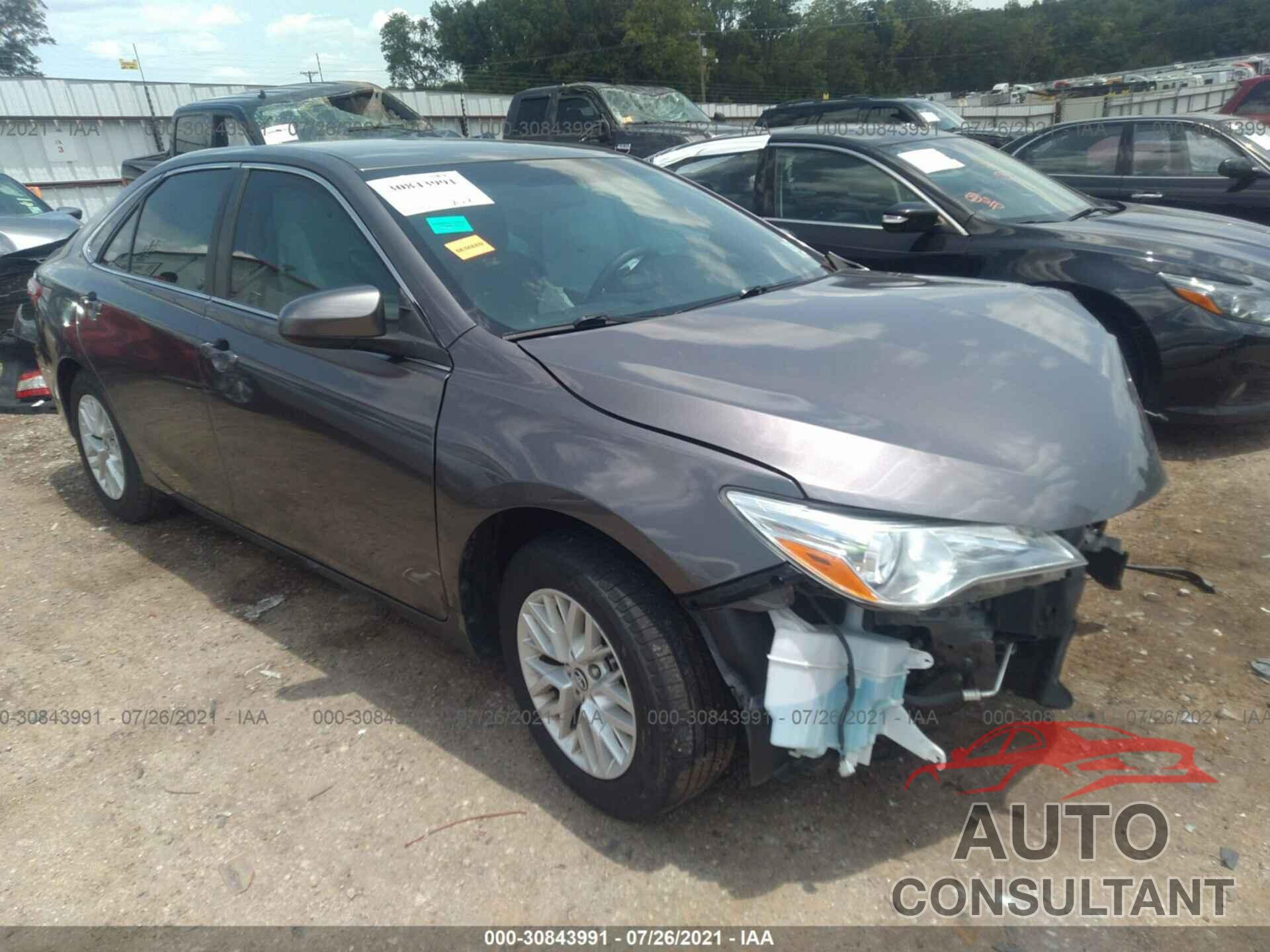 TOYOTA CAMRY 2016 - 4T4BF1FK2GR533462