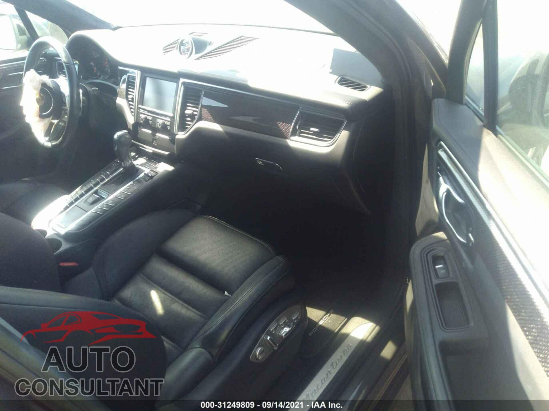 PORSCHE MACAN 2016 - WP1AF2A56GLB93058