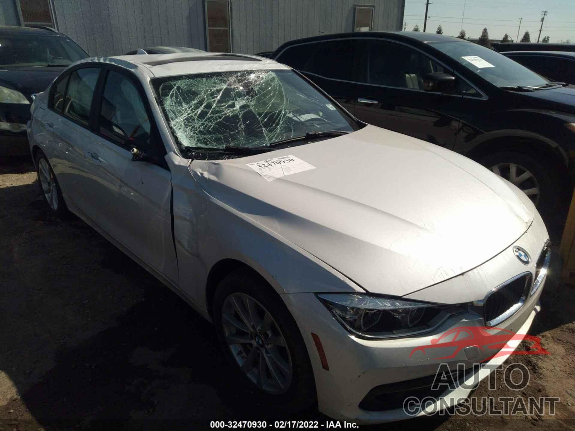 BMW 3 SERIES 2018 - WBA8E1G56JNU93602