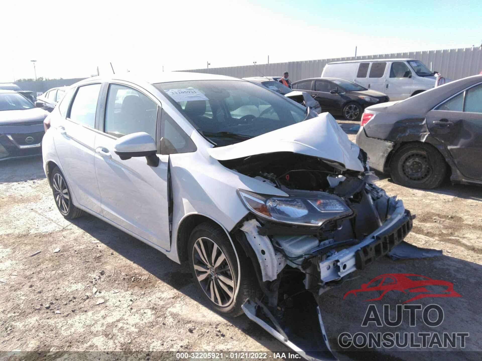 HONDA FIT 2019 - 3HGGK5H81KM745194