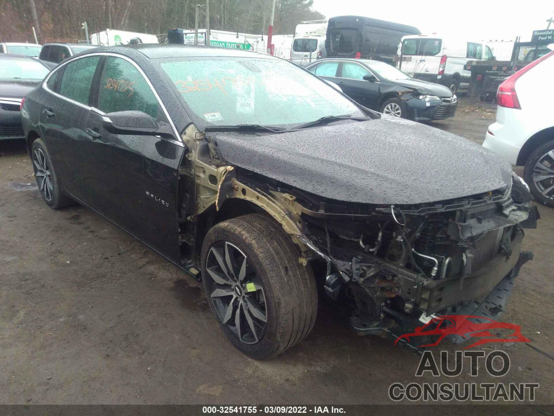 CHEVROLET MALIBU 2017 - 1G1ZE5ST2HF199292