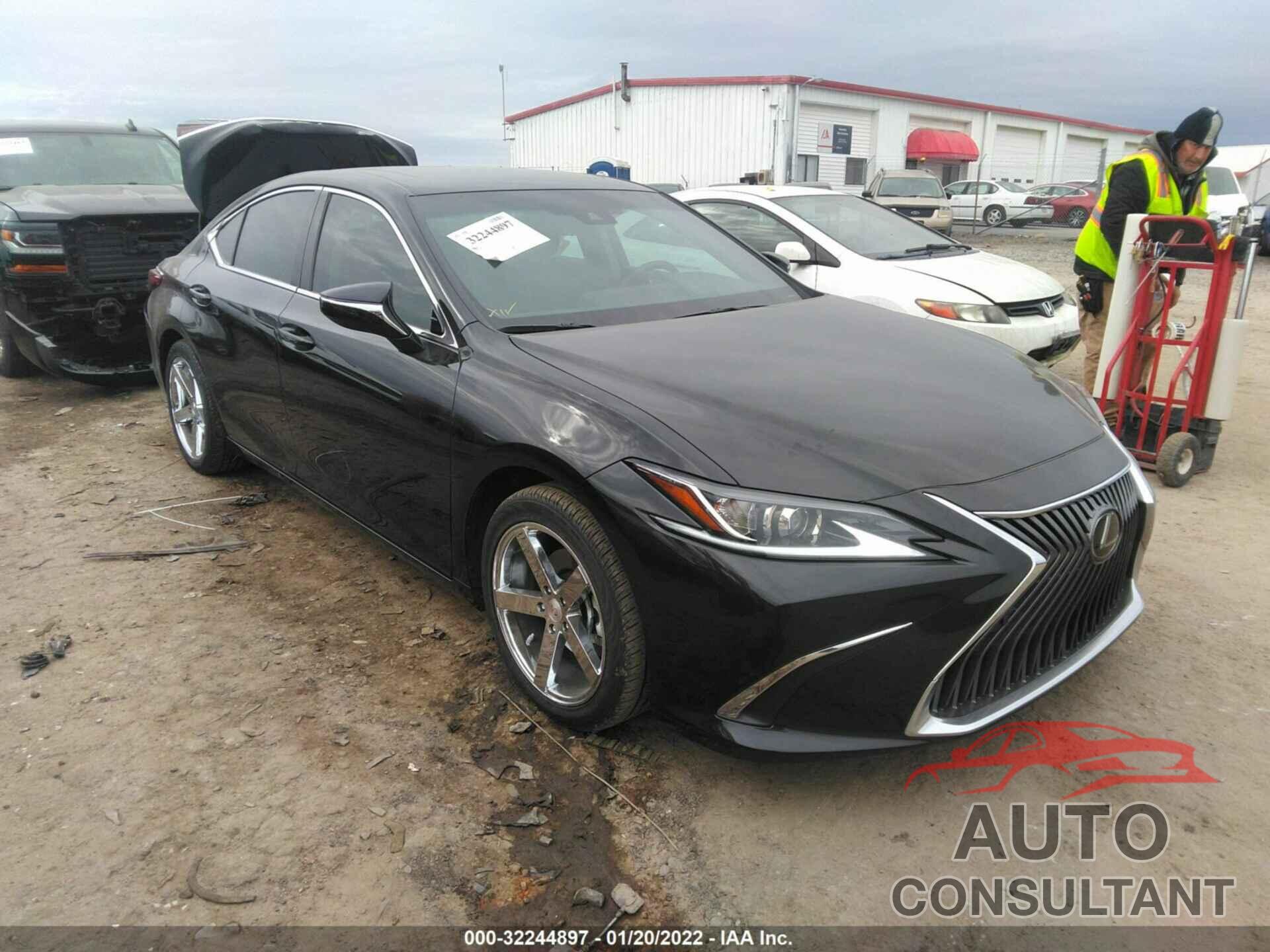 LEXUS ES 2019 - 58ABZ1B14KU007494