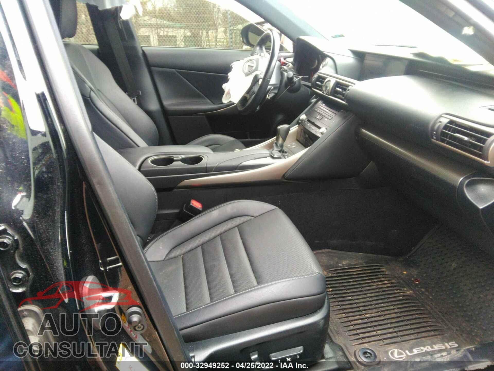 LEXUS IS 2017 - JTHCE1D21H5014342
