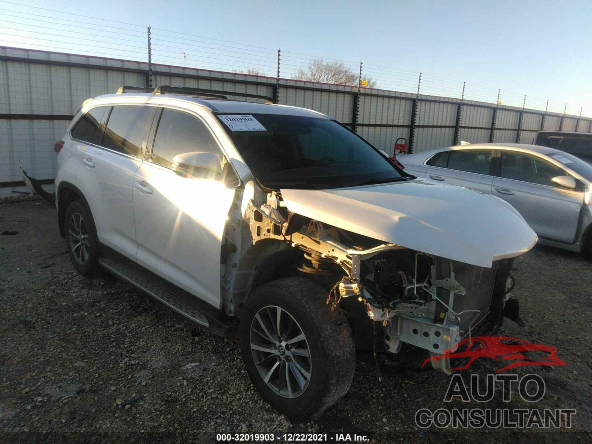 TOYOTA HIGHLANDER 2019 - 5TDKZRFH8KS570070
