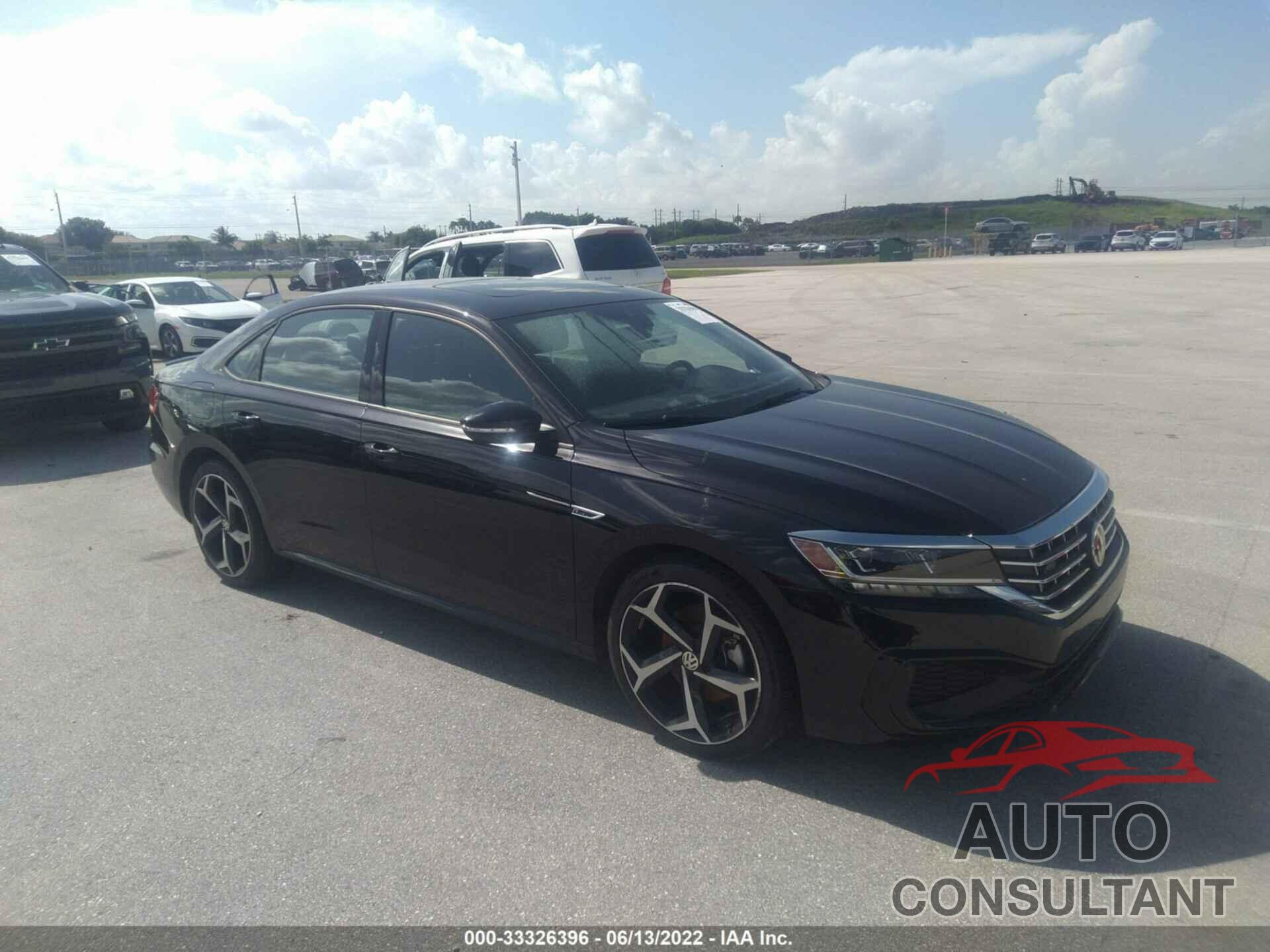 VOLKSWAGEN PASSAT 2021 - 1VWMA7A31MC011221
