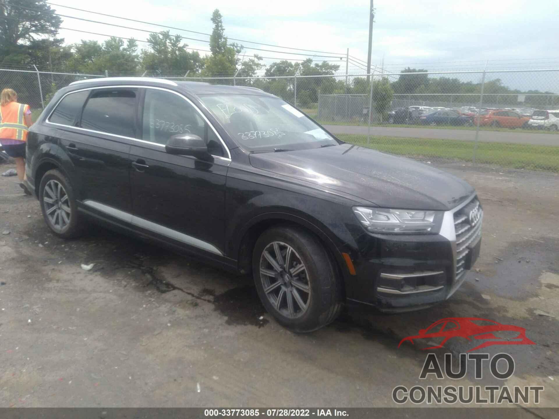 AUDI Q7 2018 - WA1VAAF72JD030019