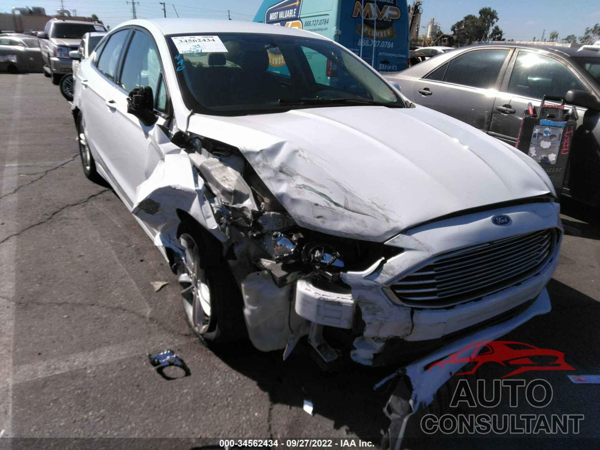 FORD FUSION 2018 - 3FA6P0H76JR104555