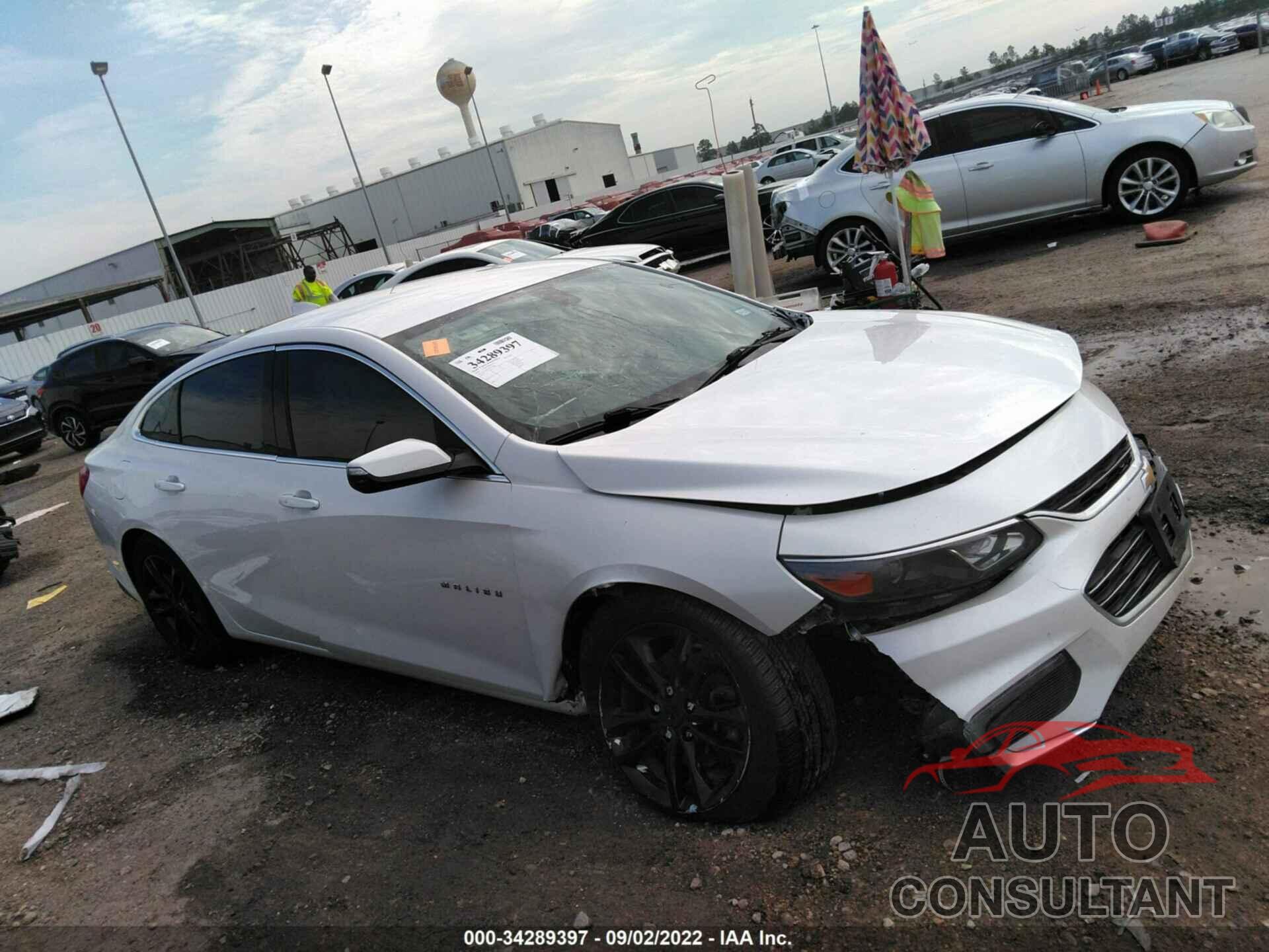 CHEVROLET MALIBU 2018 - 1G1ZD5ST5JF157868