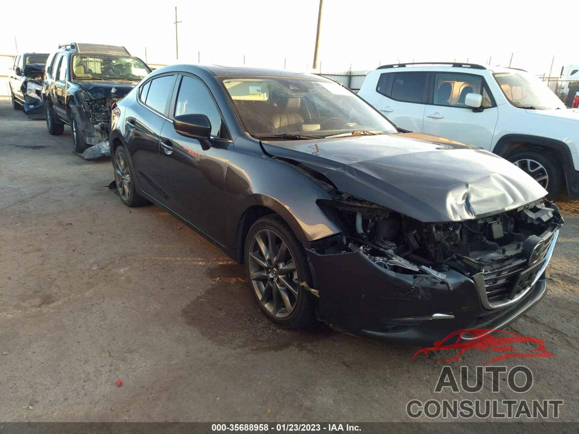 MAZDA MAZDA3 4-DOOR 2018 - 3MZBN1W32JM161155