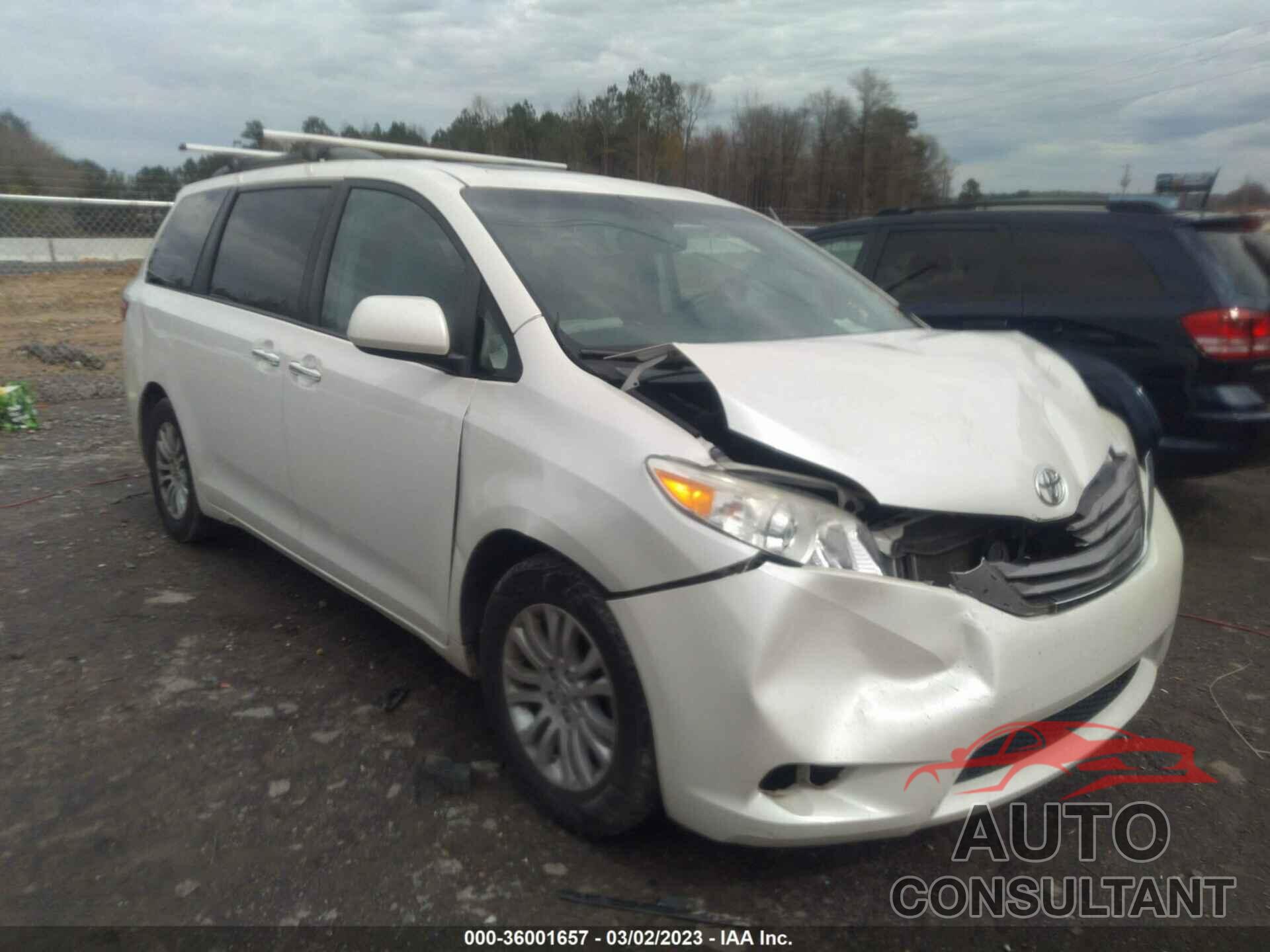 TOYOTA SIENNA 2015 - 5TDYK3DC9FS605742