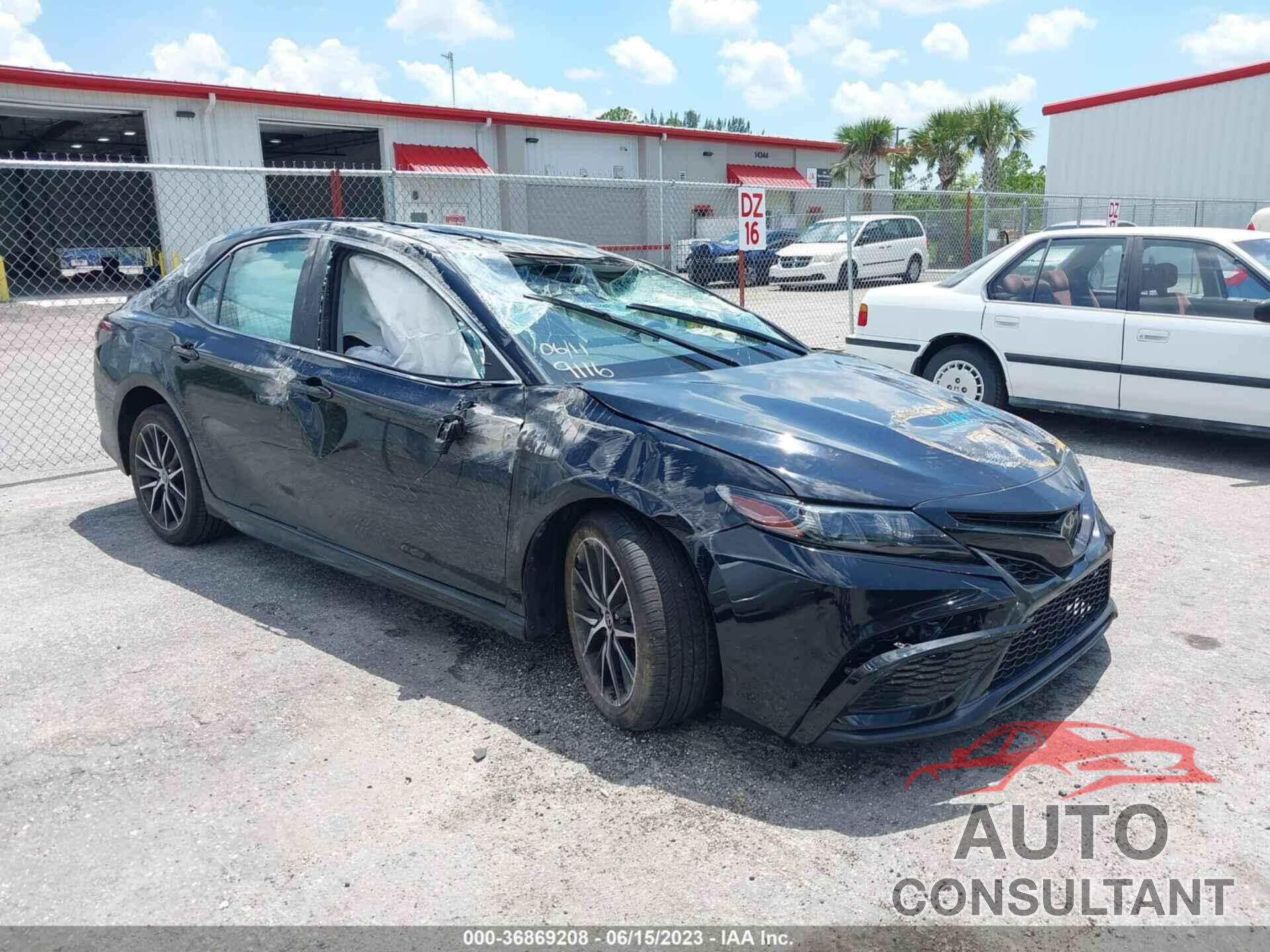 TOYOTA CAMRY 2023 - 4T1G11AK3PU749116