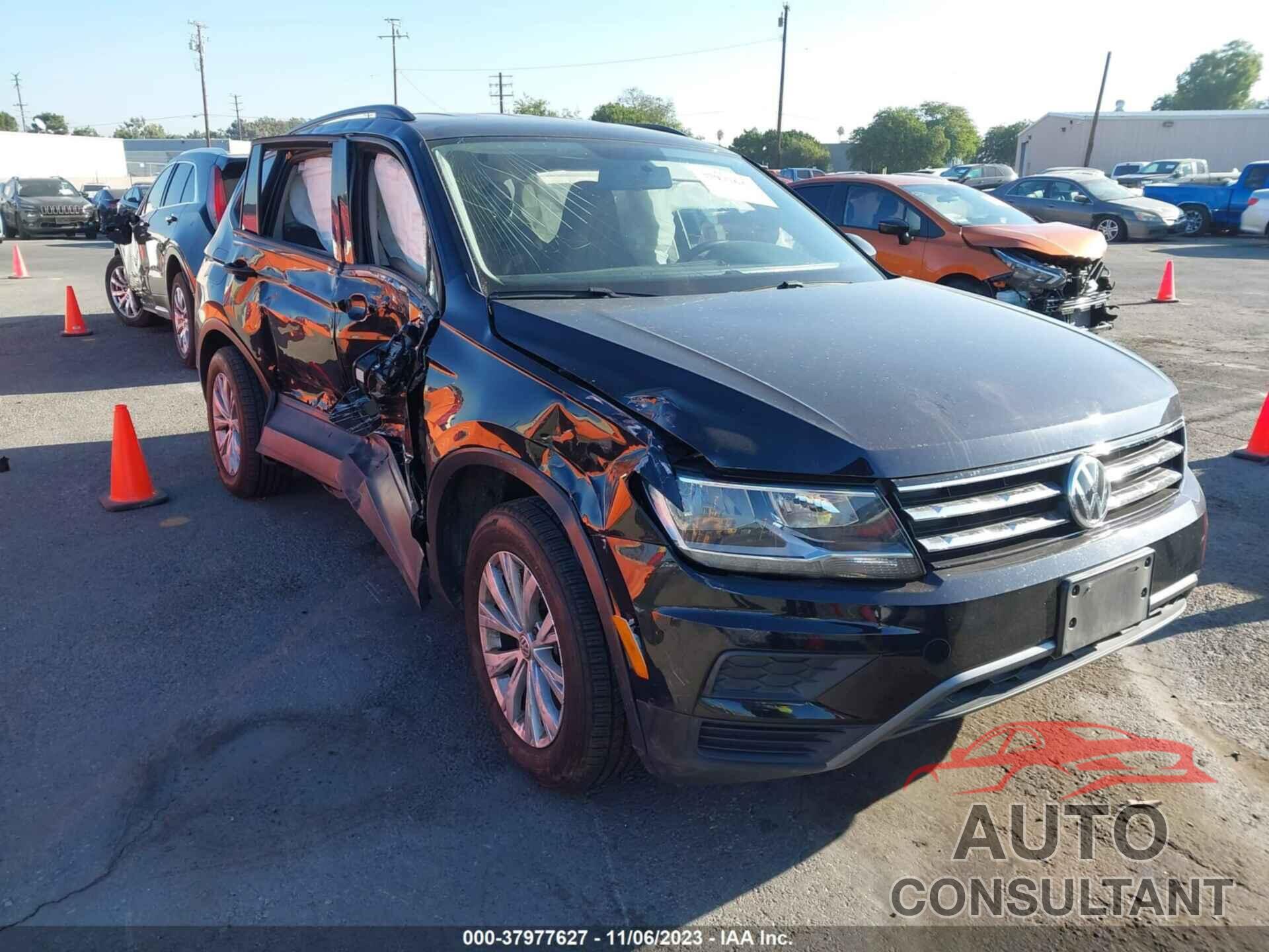 VOLKSWAGEN TIGUAN 2020 - 3VV1B7AX7LM045295