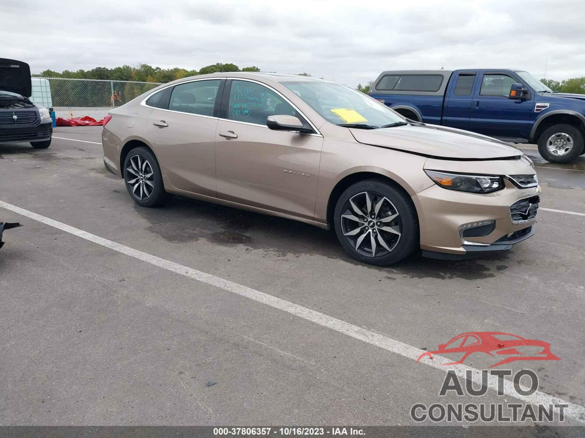 CHEVROLET MALIBU 2018 - 1G1ZD5ST5JF112087