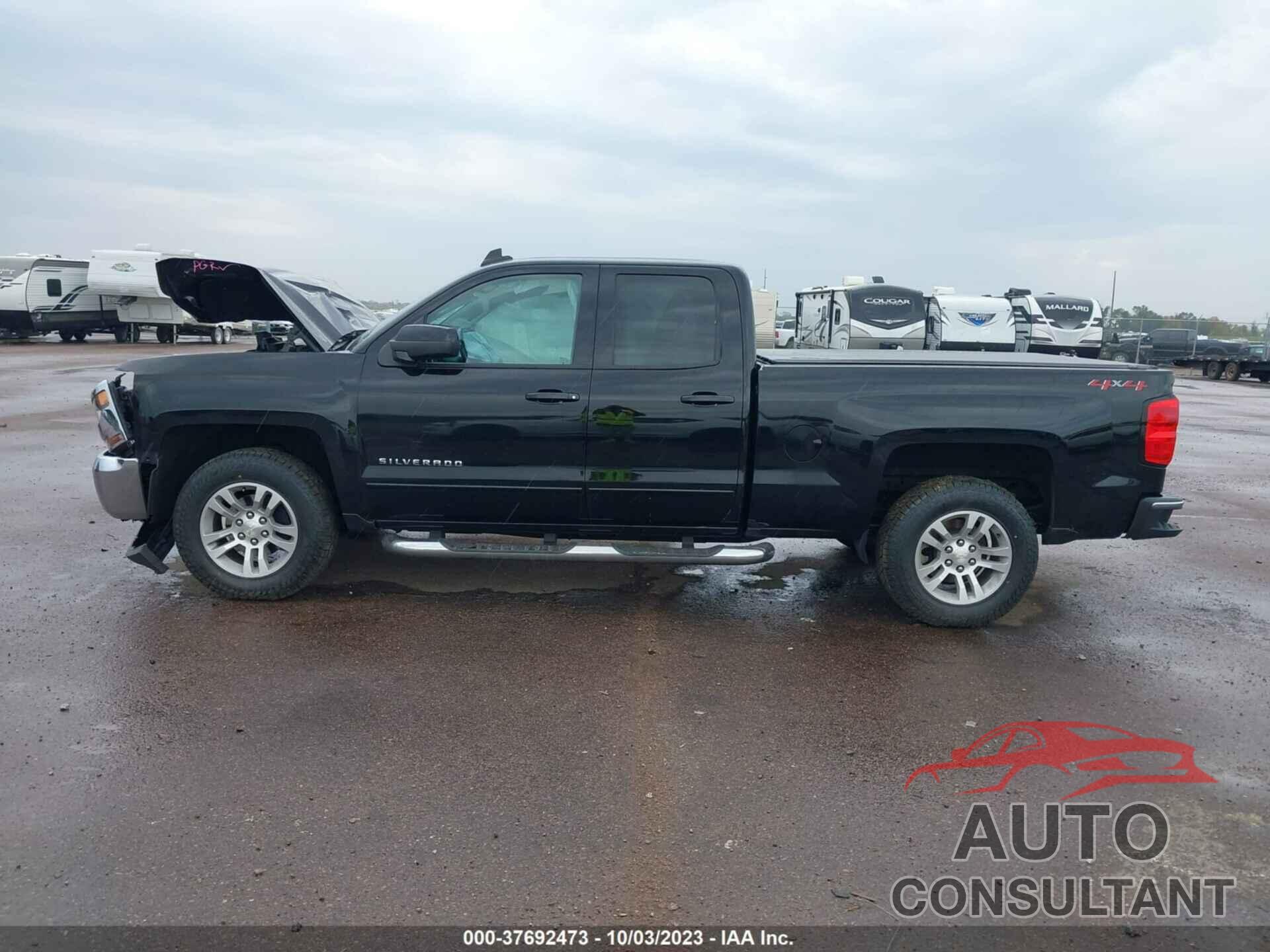 CHEVROLET SILVERADO 1500 2018 - 1GCVKREC3JZ323852