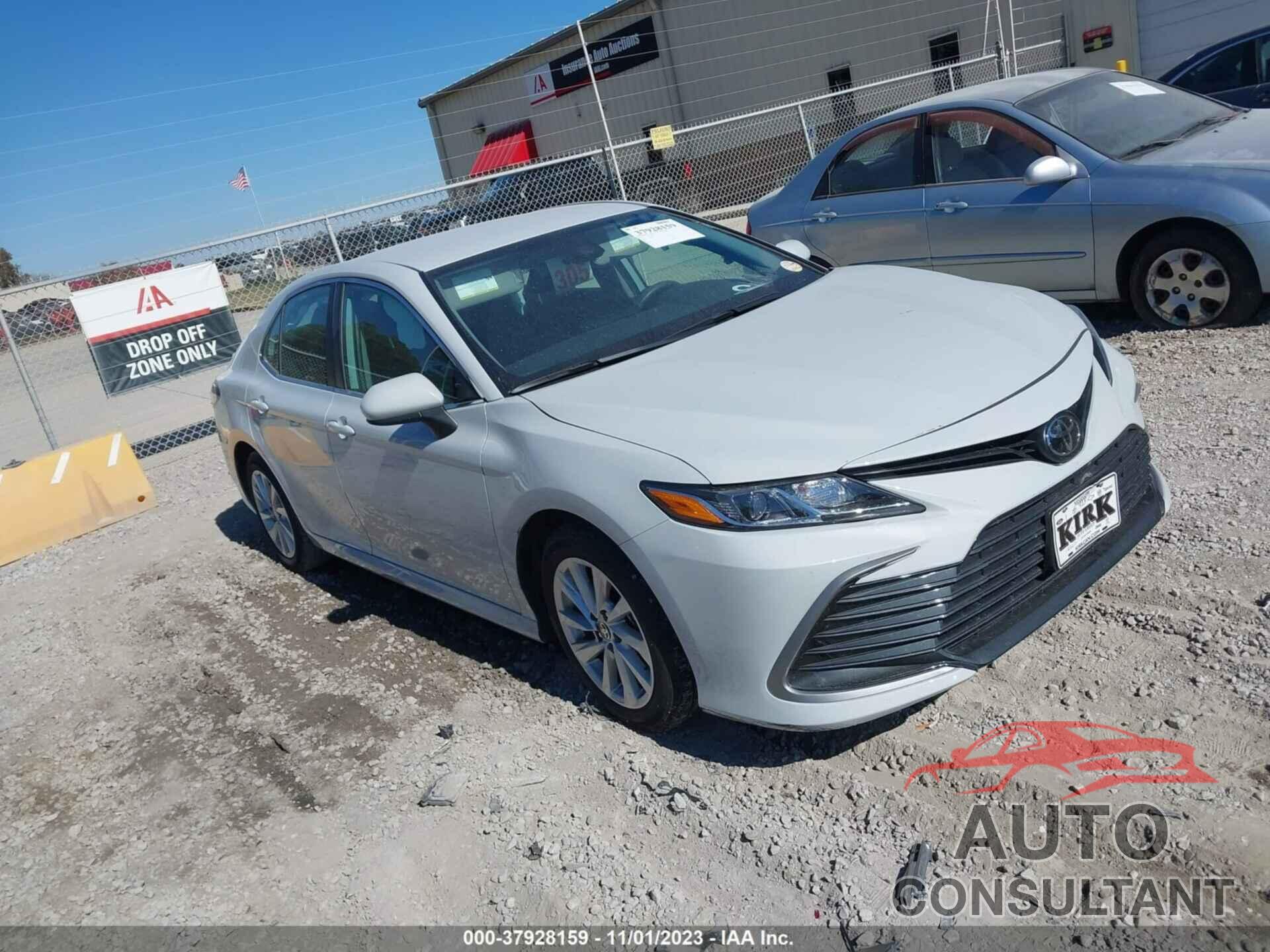 TOYOTA CAMRY 2023 - 4T1C11AK6PU112719