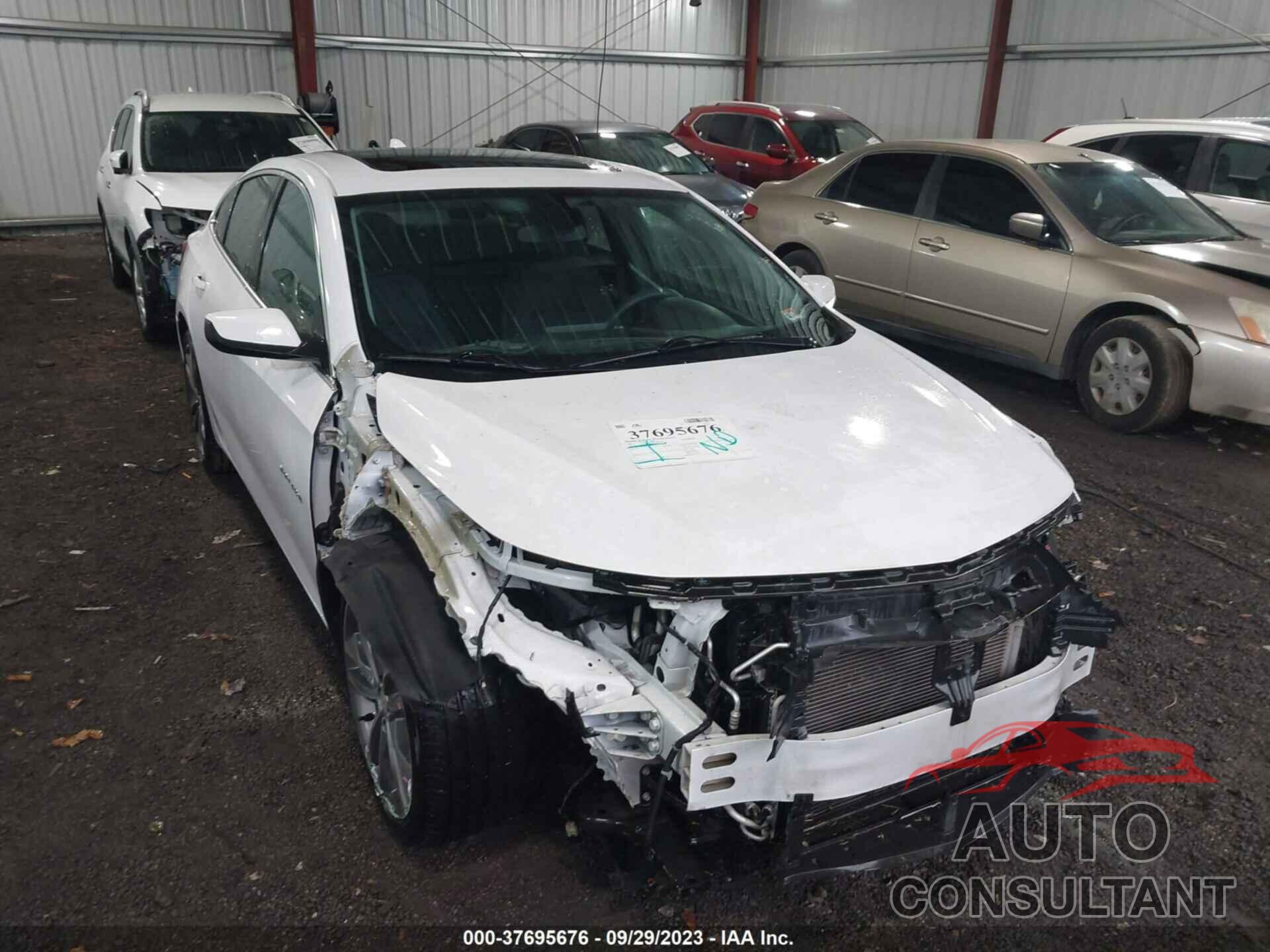 CHEVROLET MALIBU 2021 - 1G1ZD5ST0MF044401