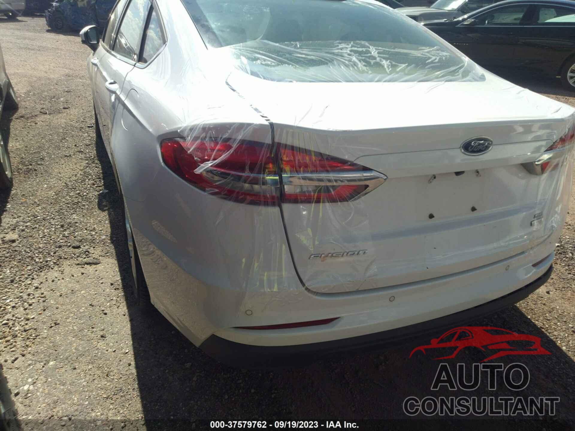 FORD FUSION 2020 - 3FA6P0HD3LR153401