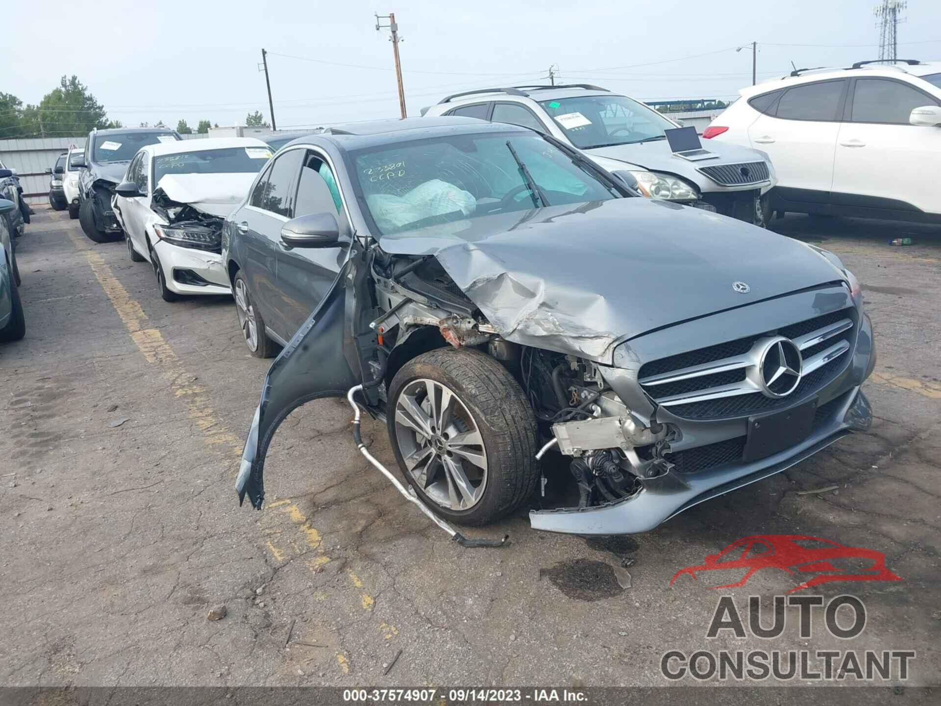 MERCEDES-BENZ C 350E 2018 - 55SWF4HB8JU261433