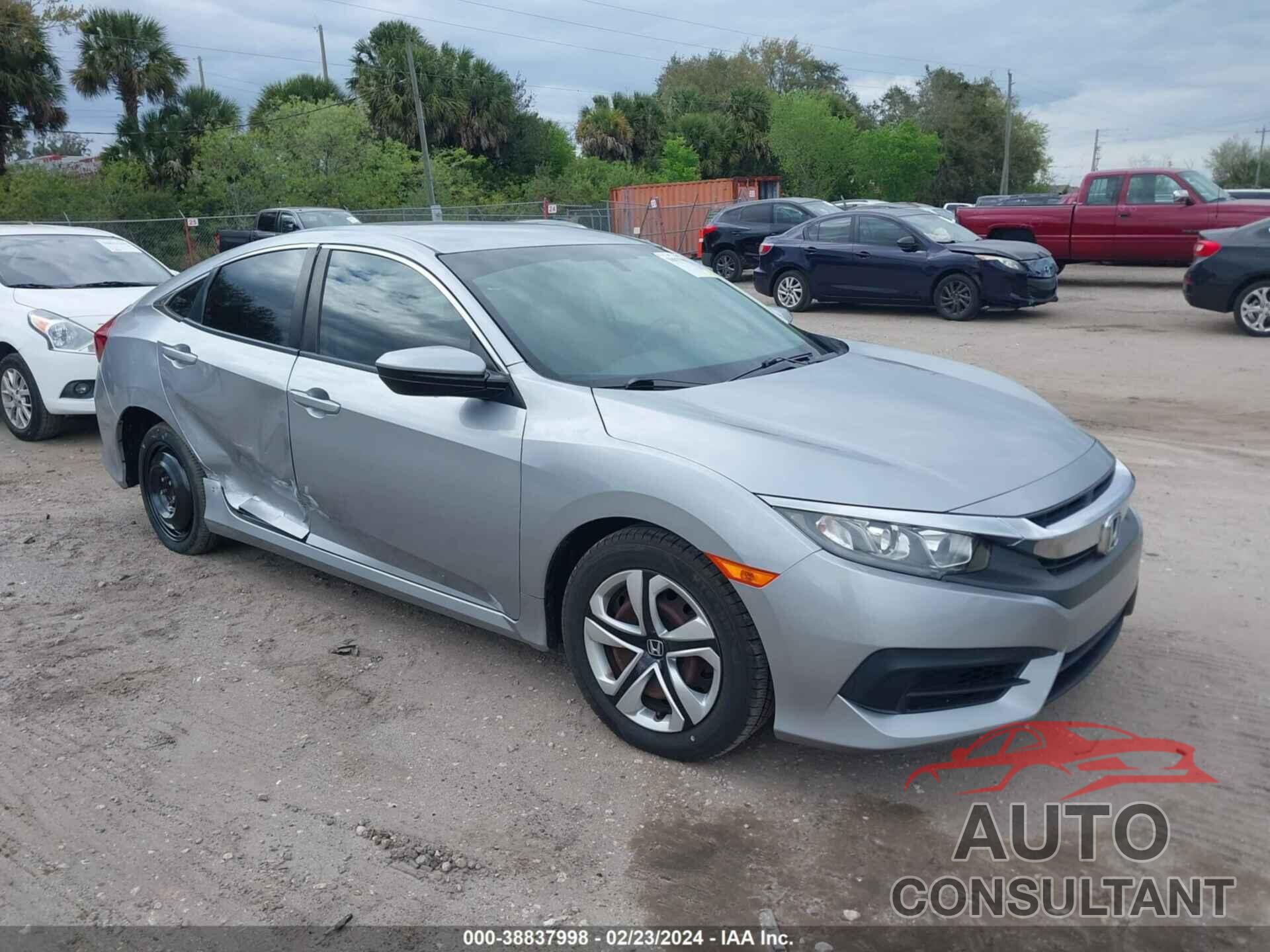 HONDA CIVIC 2018 - 19XFC2F55JE021404