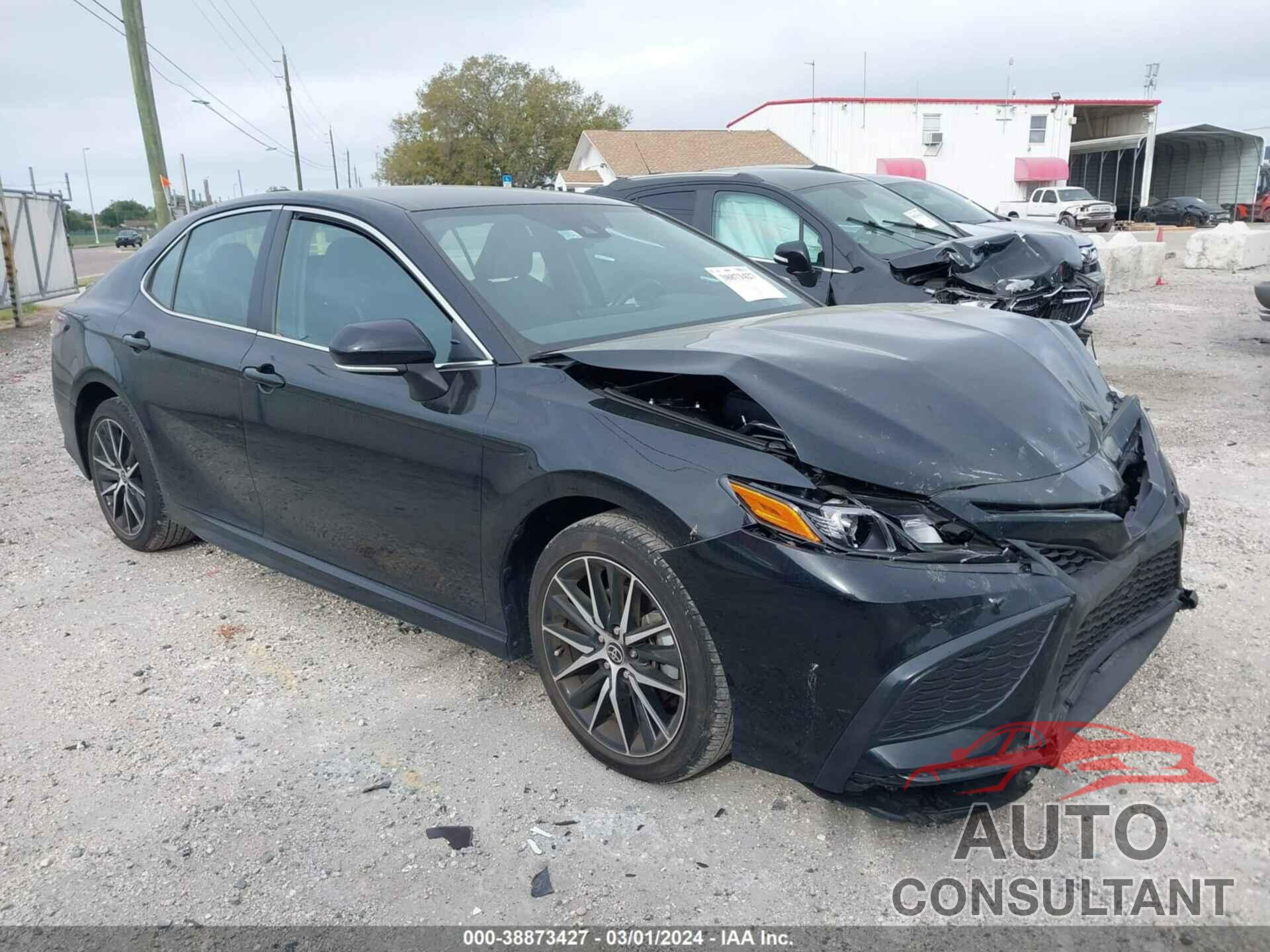 TOYOTA CAMRY 2022 - 4T1G11AK2NU671036