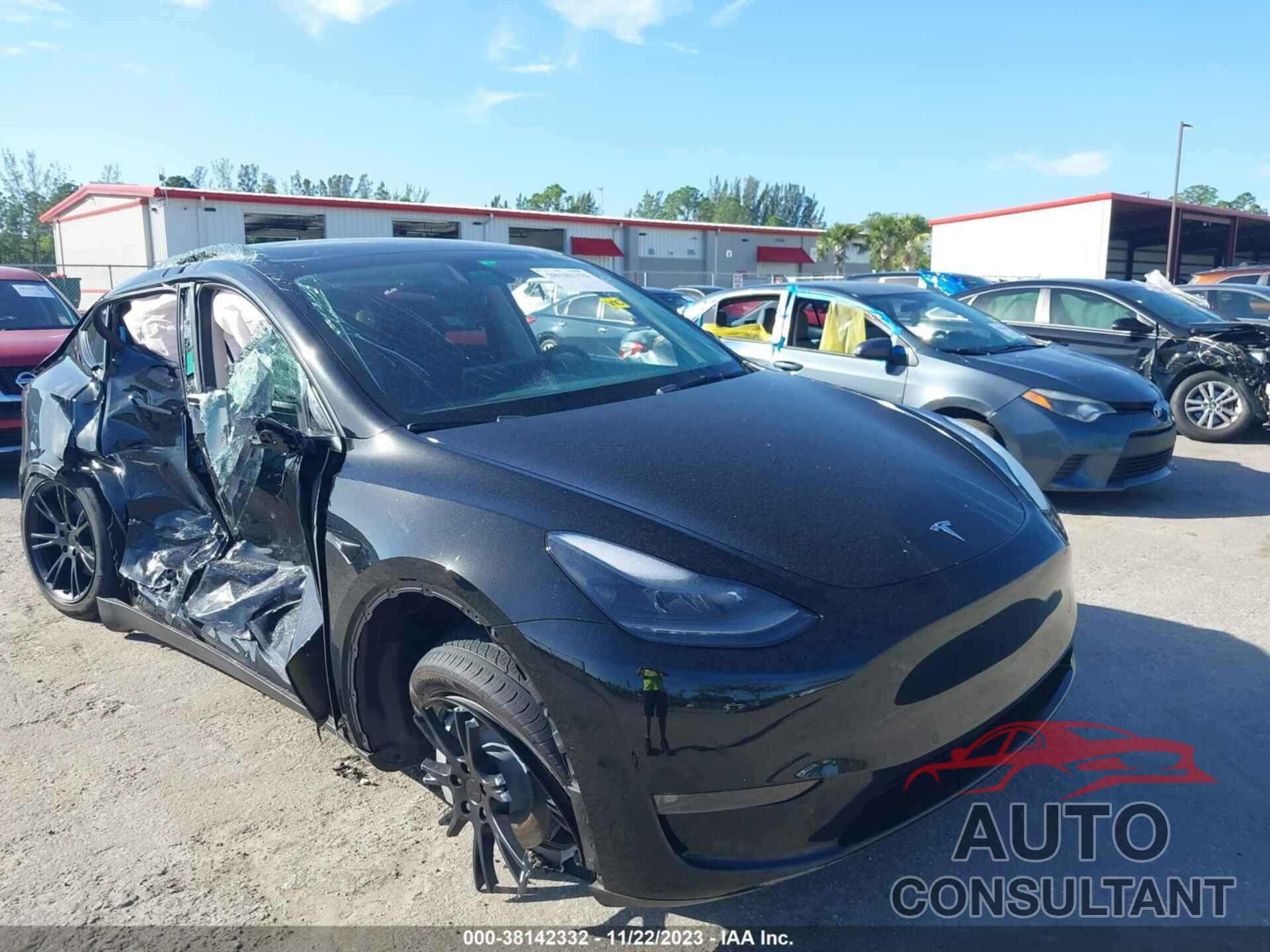 TESLA MODEL Y 2022 - 7SAYGAEE7NF538652