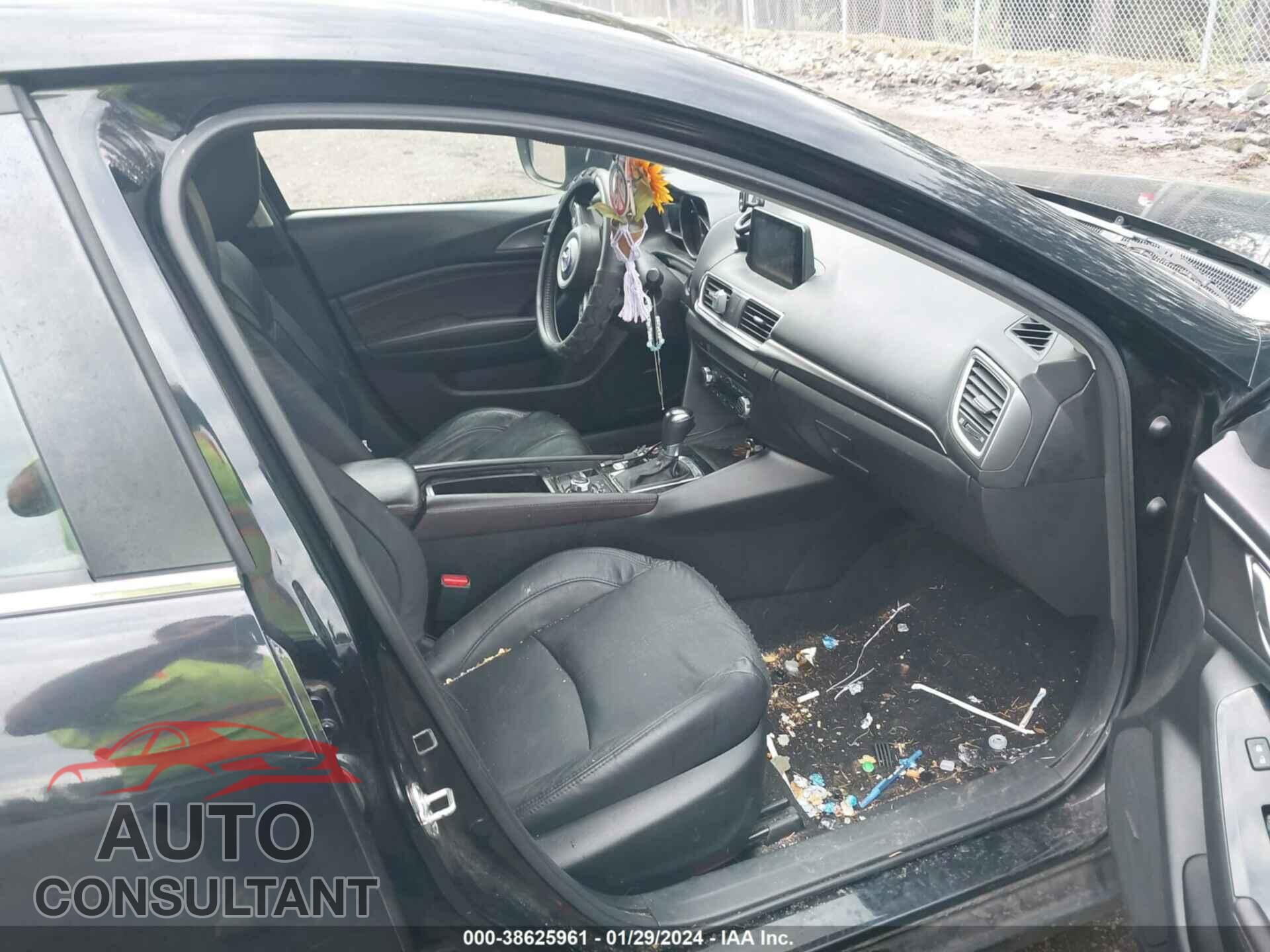 MAZDA MAZDA3 2017 - 3MZBN1M36HM150494