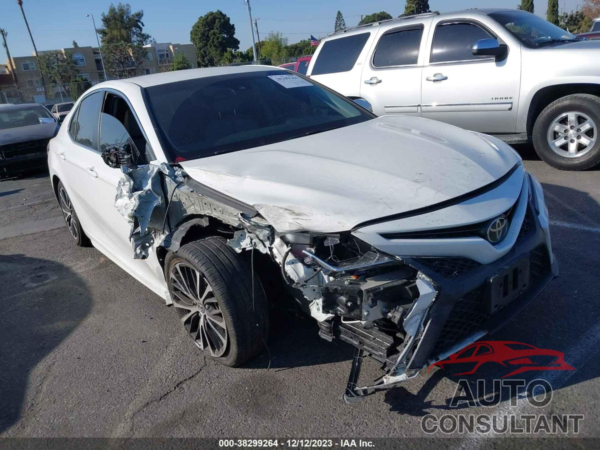 TOYOTA CAMRY 2018 - JTNB11HK7J3019772