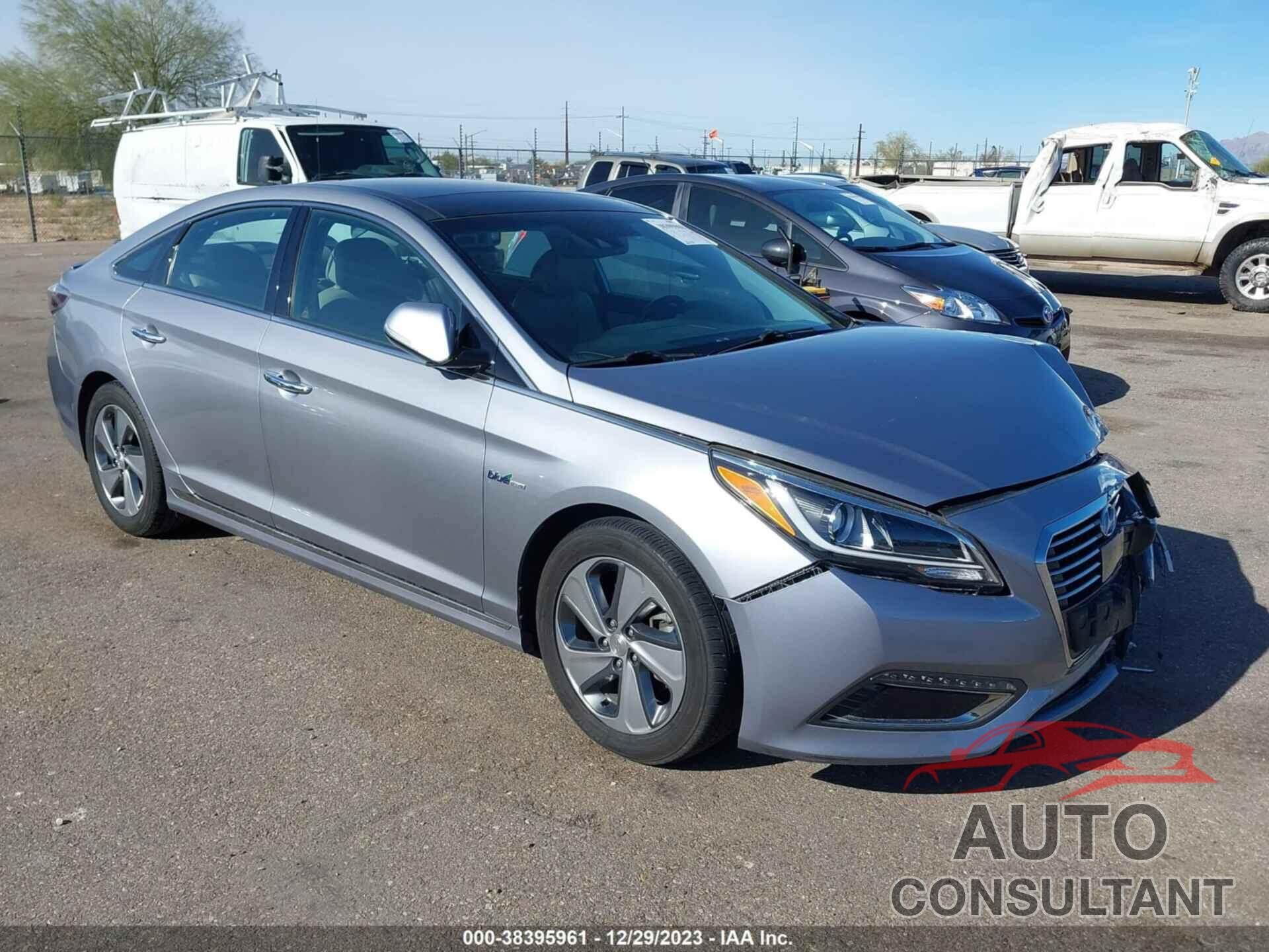 HYUNDAI SONATA HYBRID 2016 - KMHE34L19GA031983