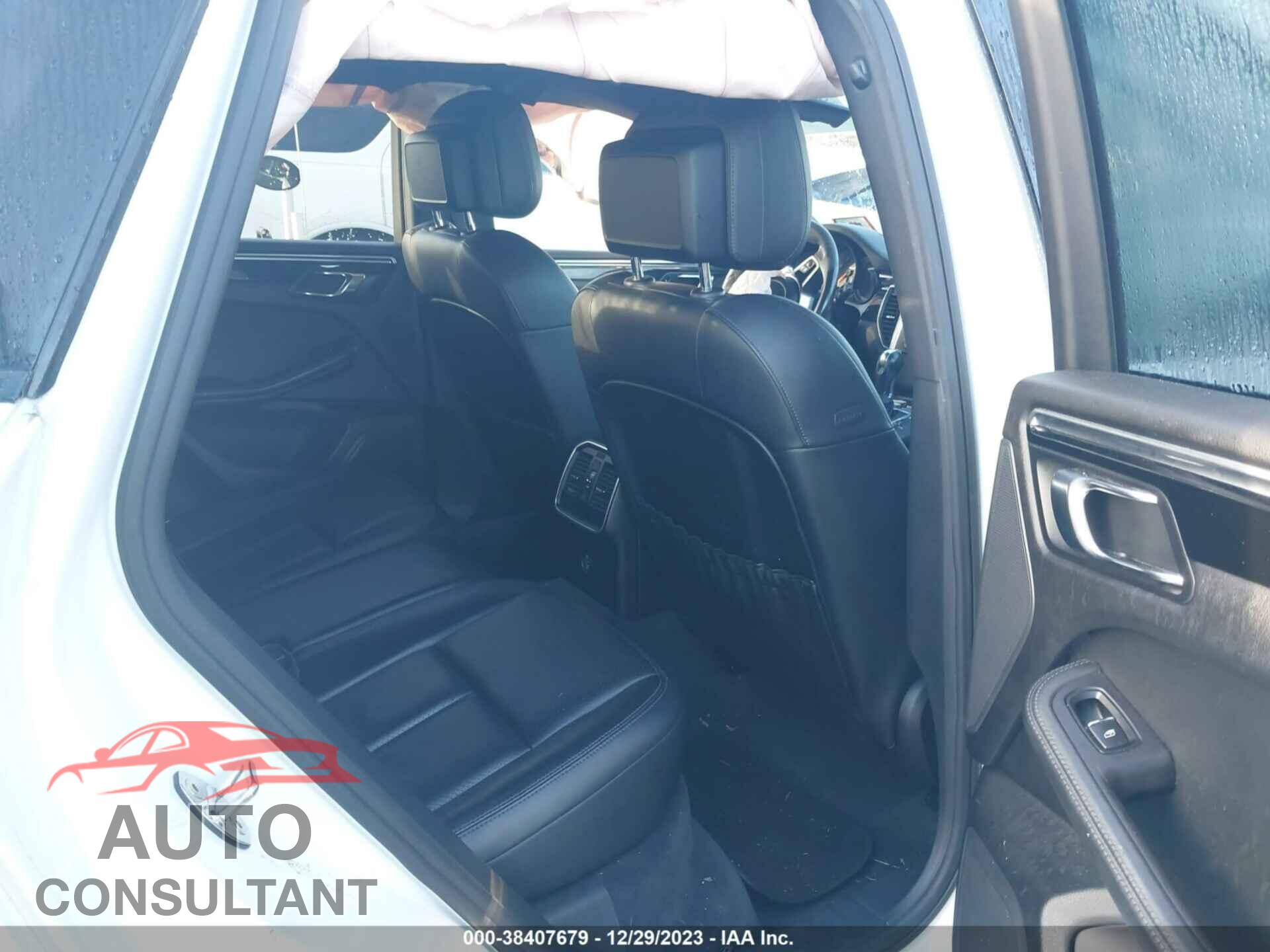 PORSCHE MACAN 2017 - WP1AA2A51HLB05937