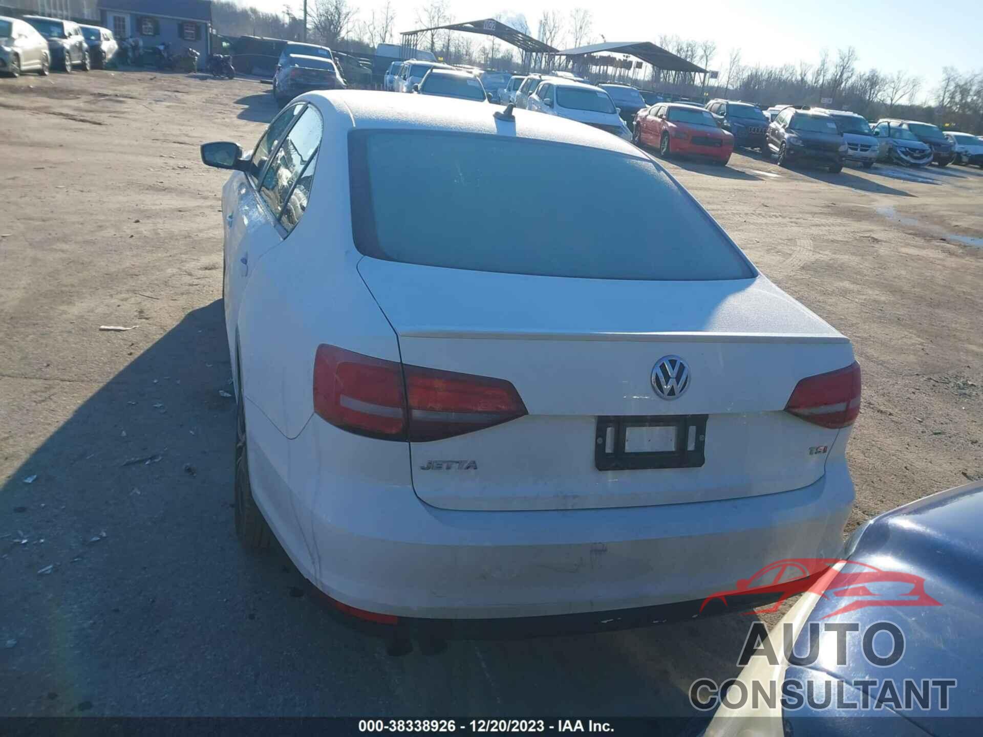 VOLKSWAGEN JETTA 2016 - 3VWD17AJ7GM253142