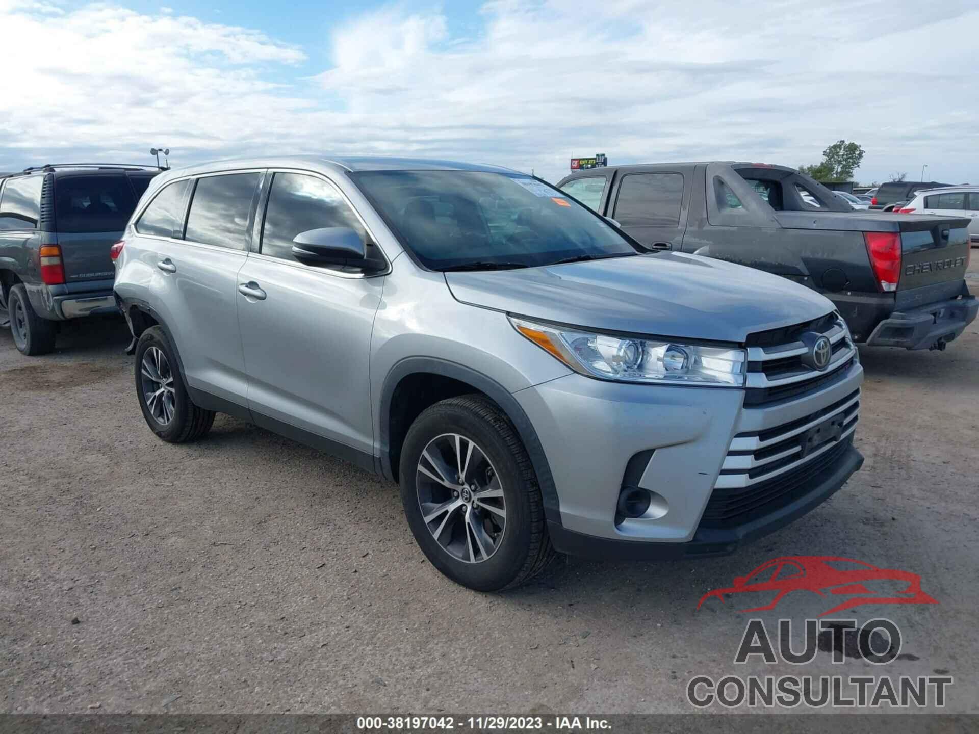 TOYOTA HIGHLANDER 2019 - 5TDZARFH4KS053371