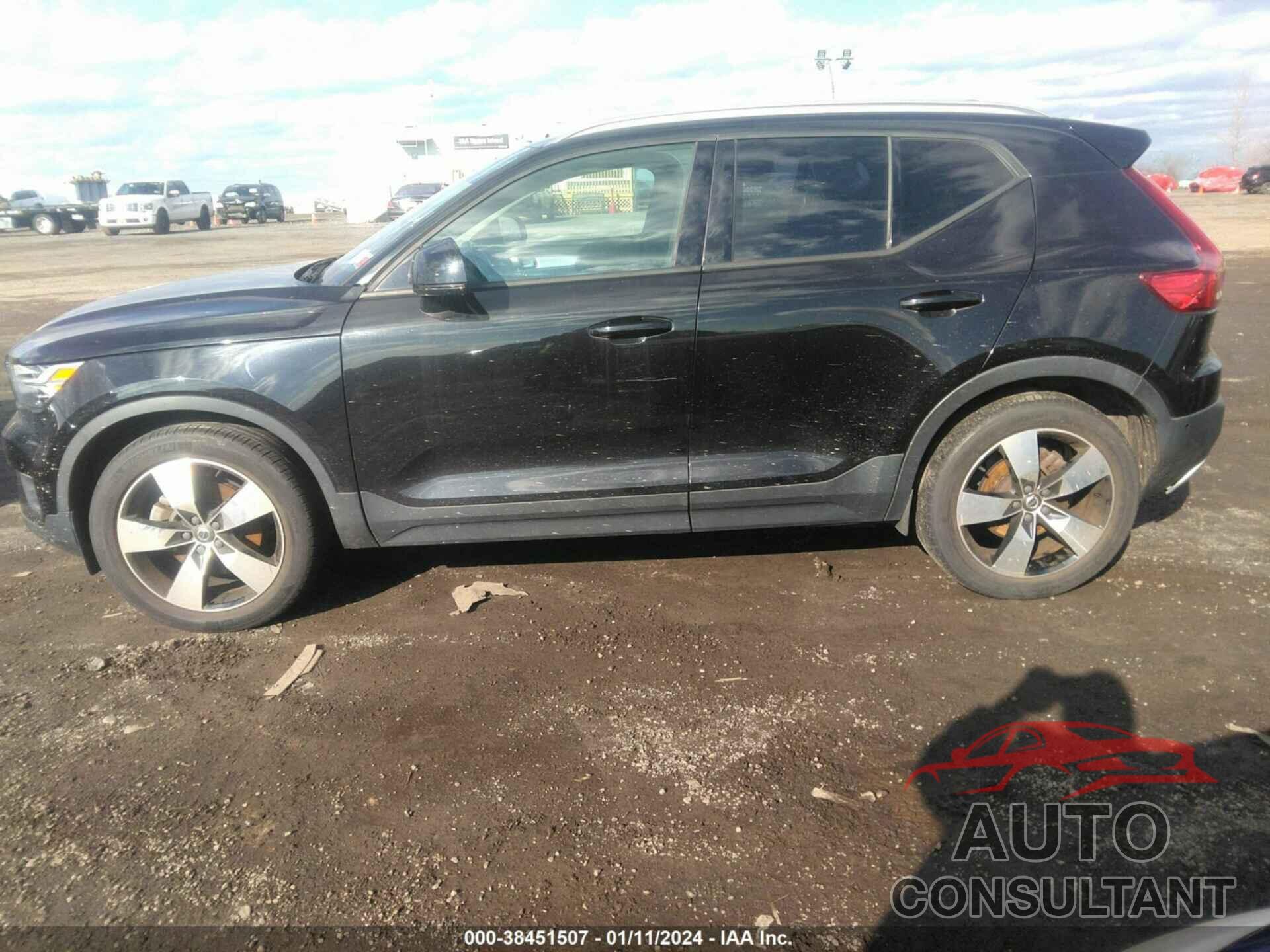 VOLVO XC40 2019 - YV4162XZ4K2014880