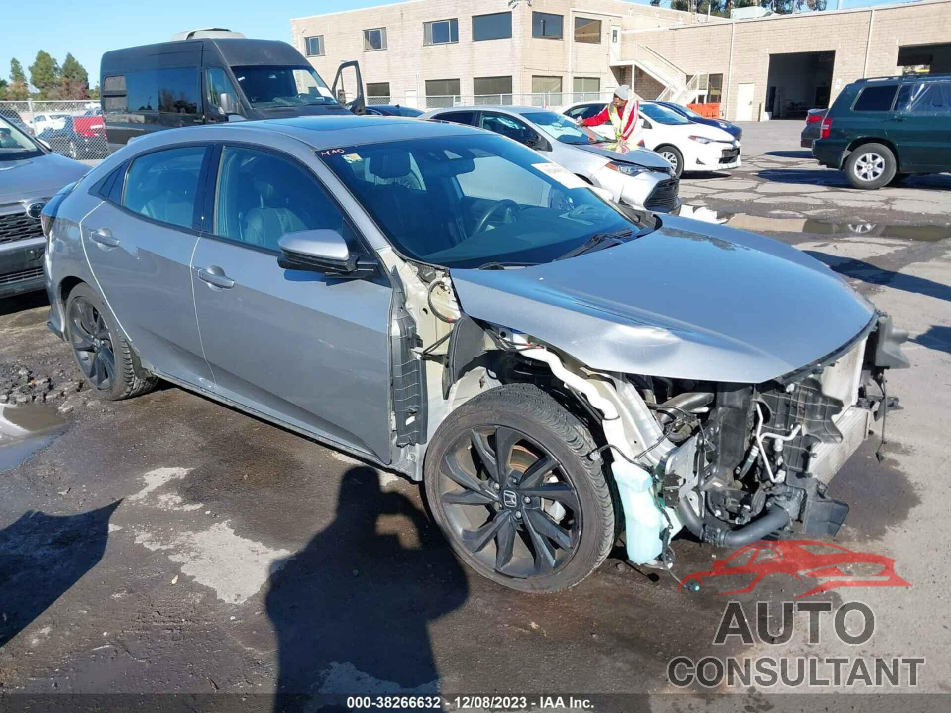 HONDA CIVIC 2018 - SHHFK7H91JU423493